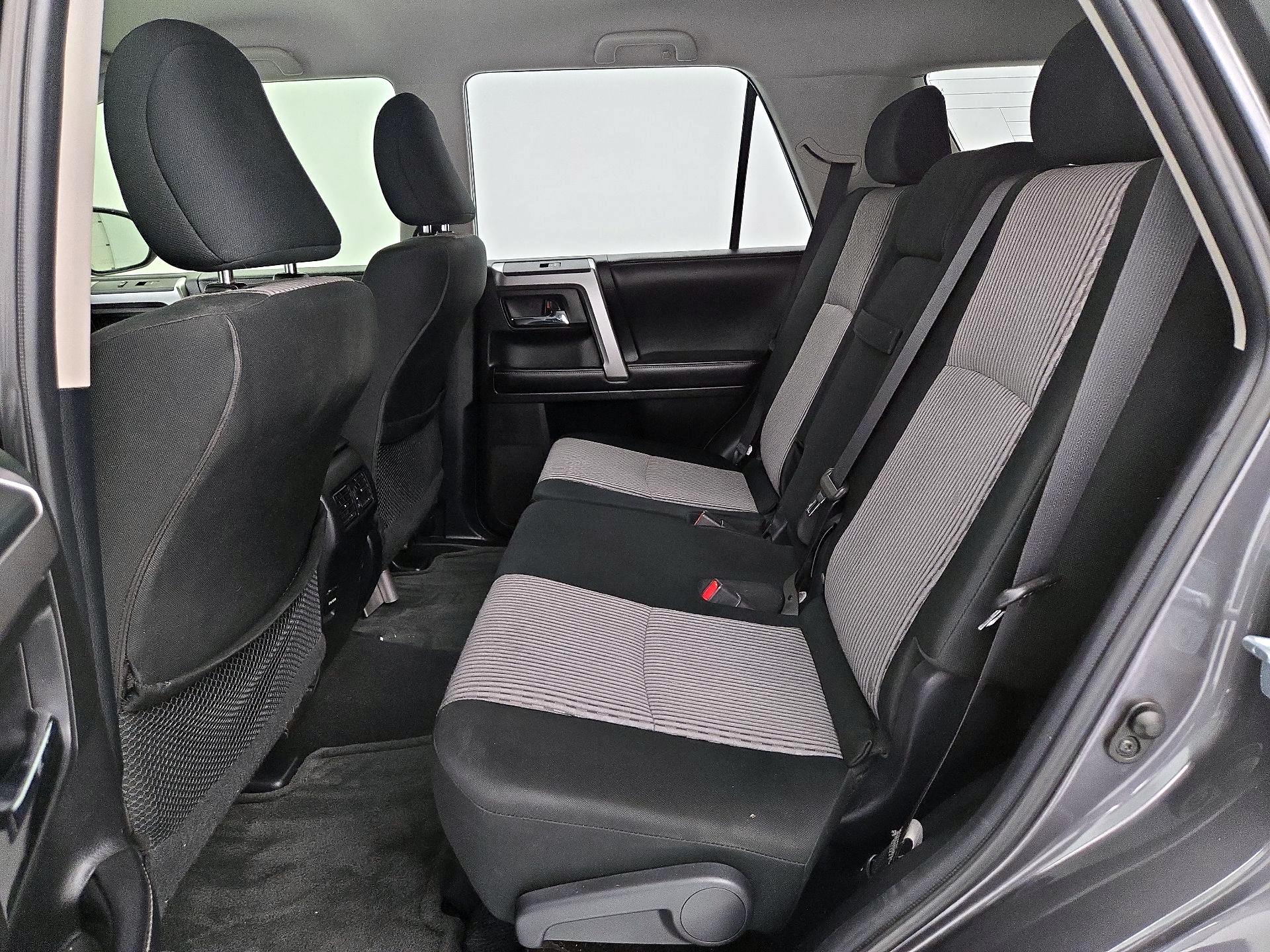 Thumbnail: 2016 Toyota 4Runner - 19