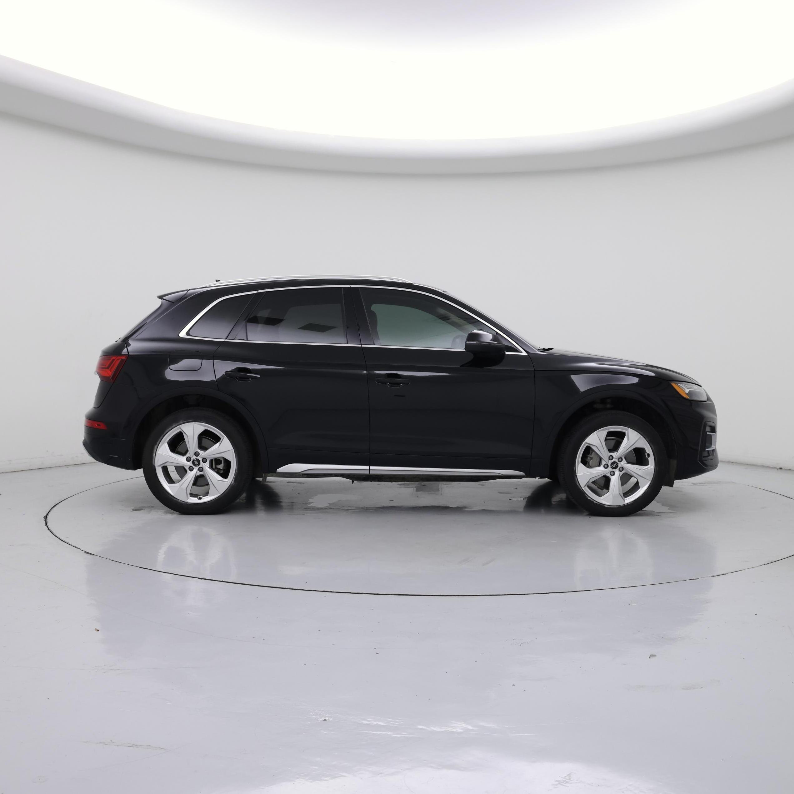 Thumbnail: 2021 Audi Q5 - 7