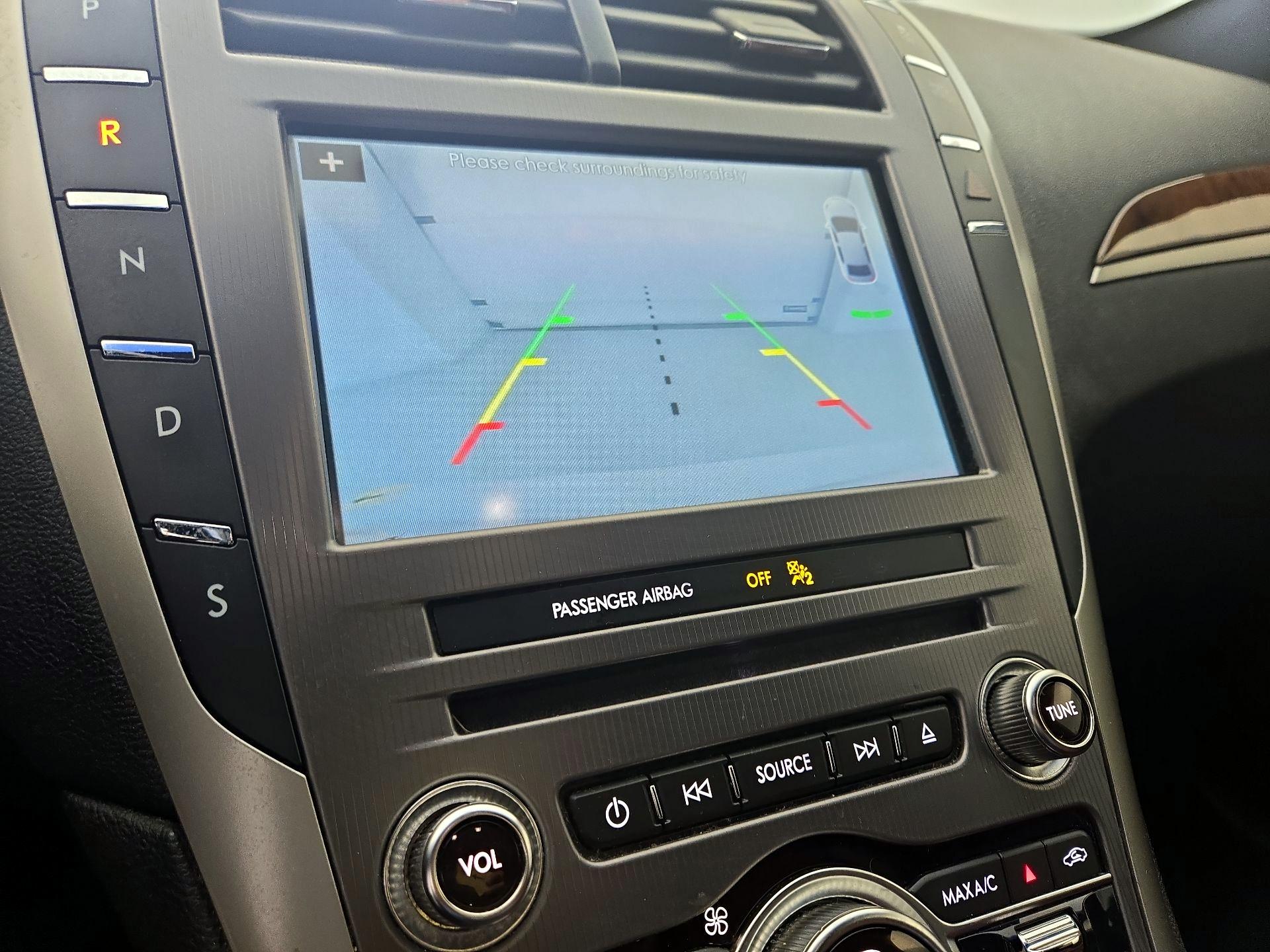 Thumbnail: 2017 Lincoln MKZ - 15