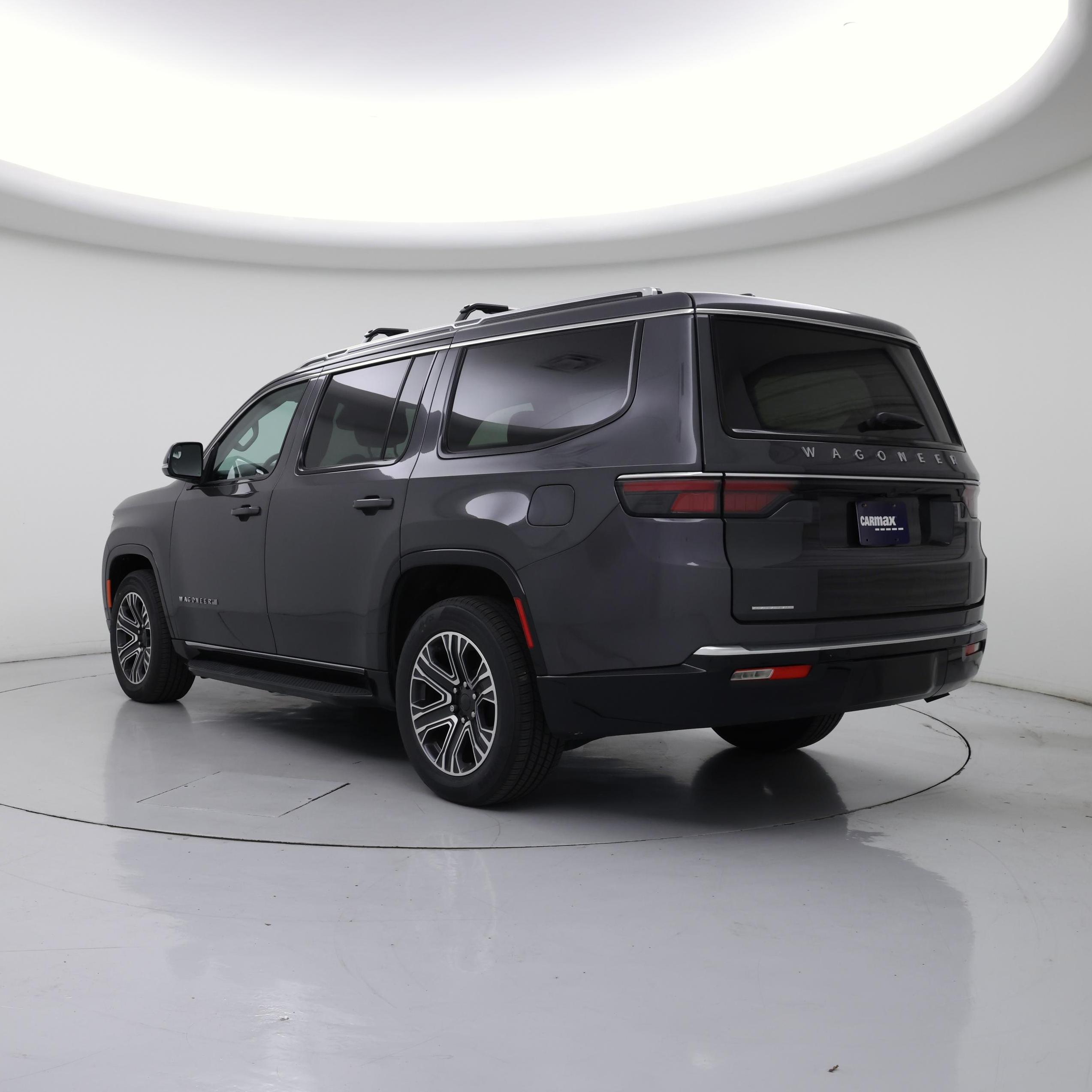 Thumbnail: 2023 Jeep Wagoneer - 2