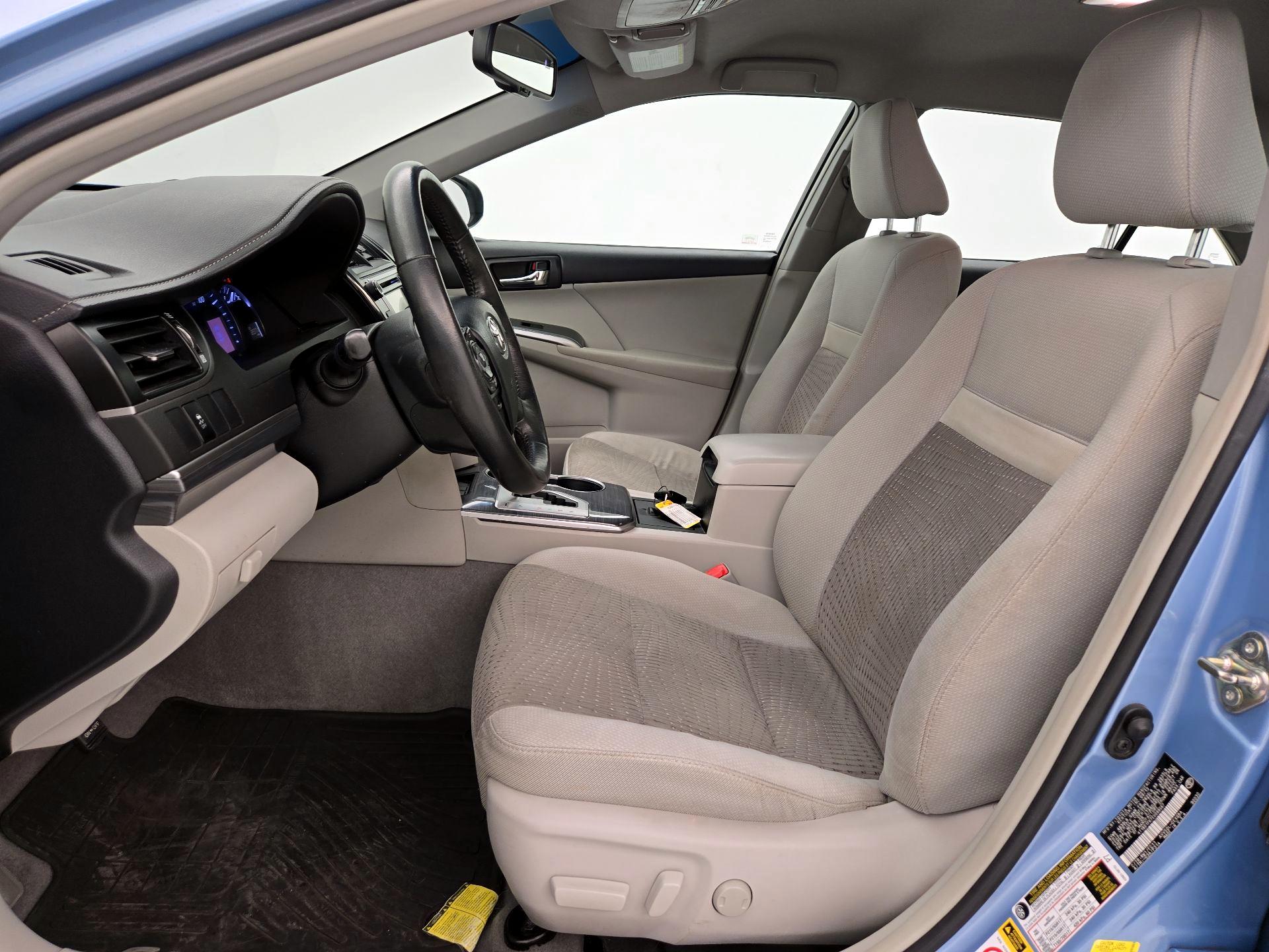 Thumbnail: 2014 Toyota Camry - 11