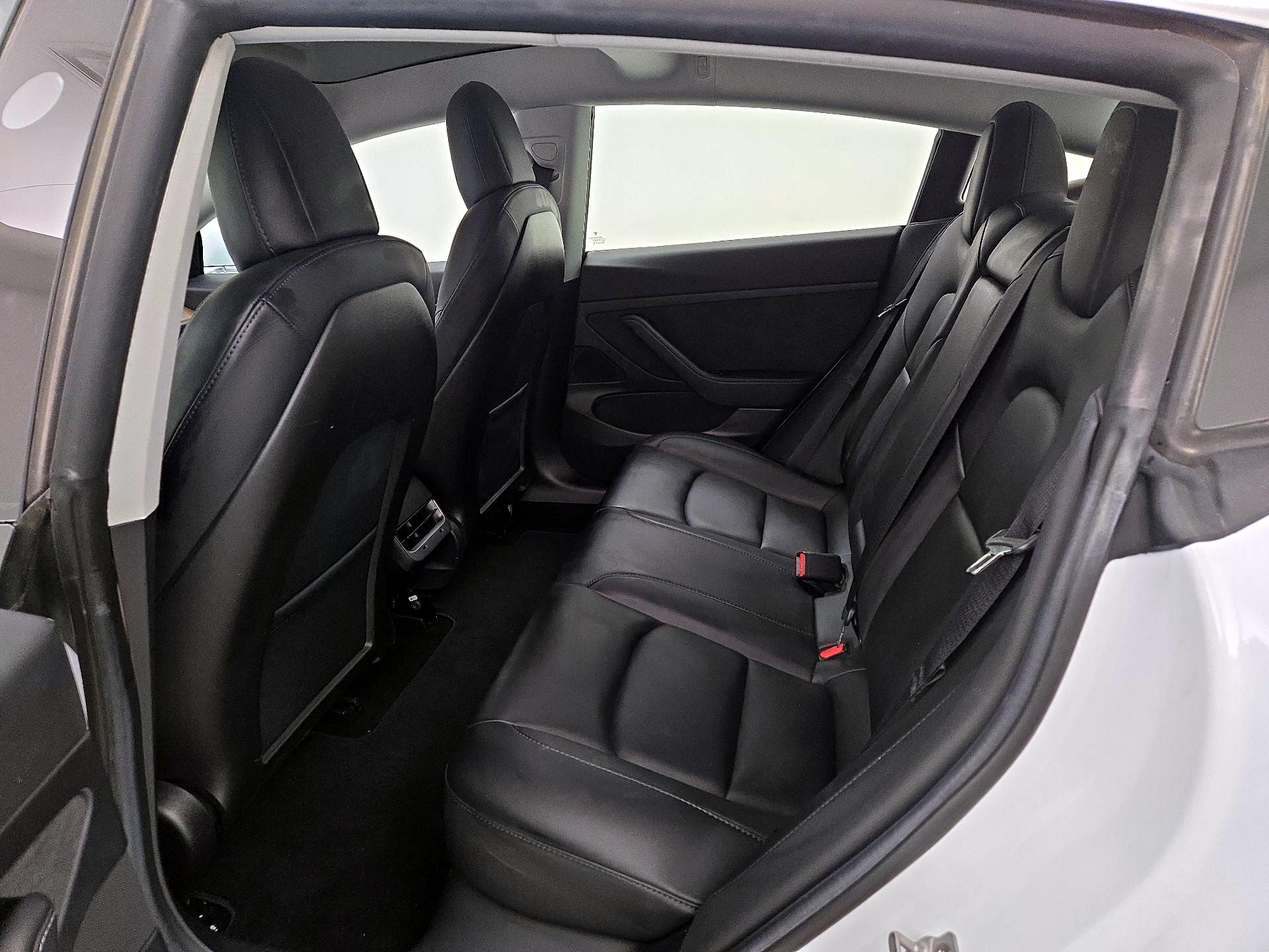 Thumbnail: 2020 Tesla Model 3 - 20