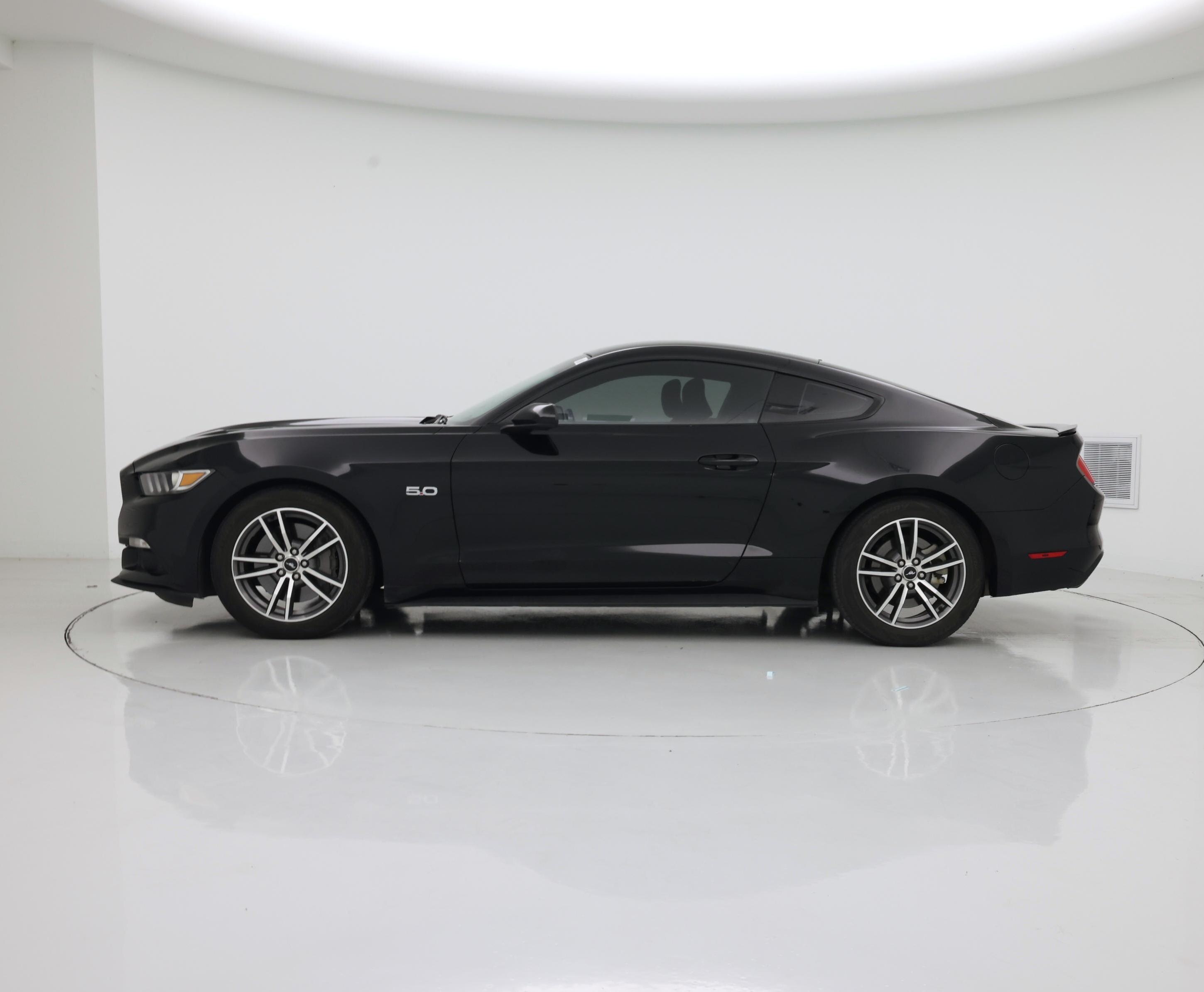 Thumbnail: 2016 Ford Mustang - 3