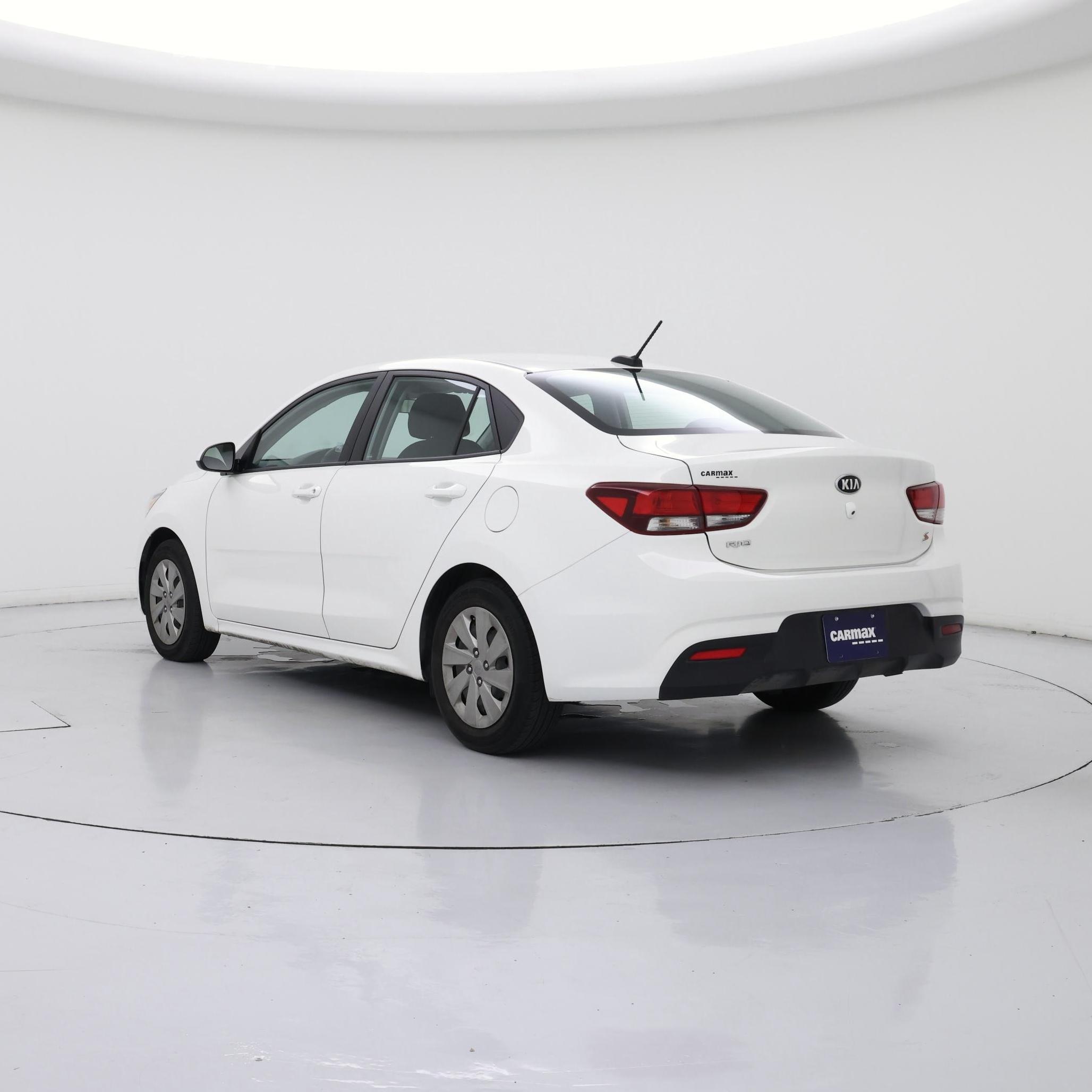 Thumbnail: 2020 Kia Rio - 2