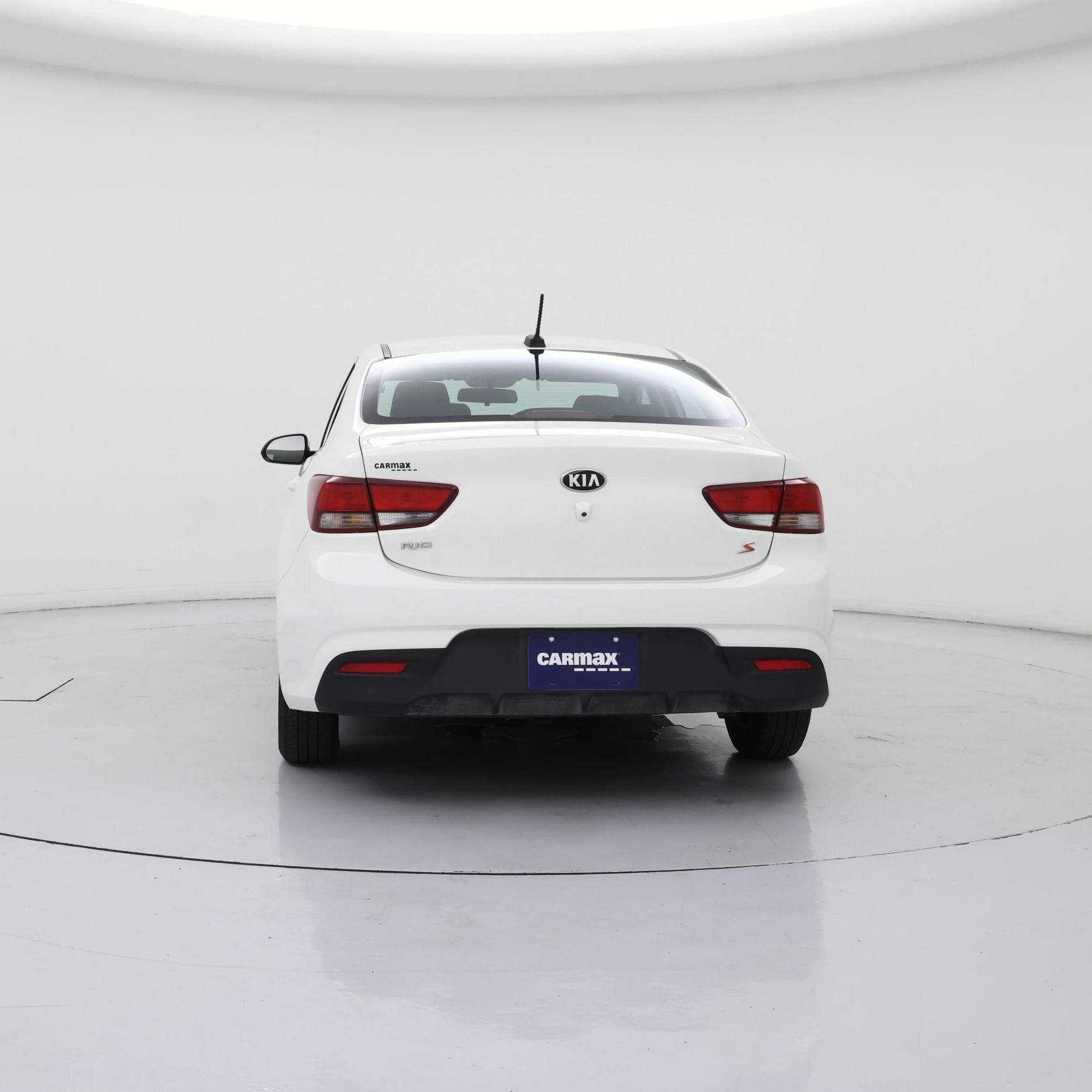 Thumbnail: 2020 Kia Rio - 6