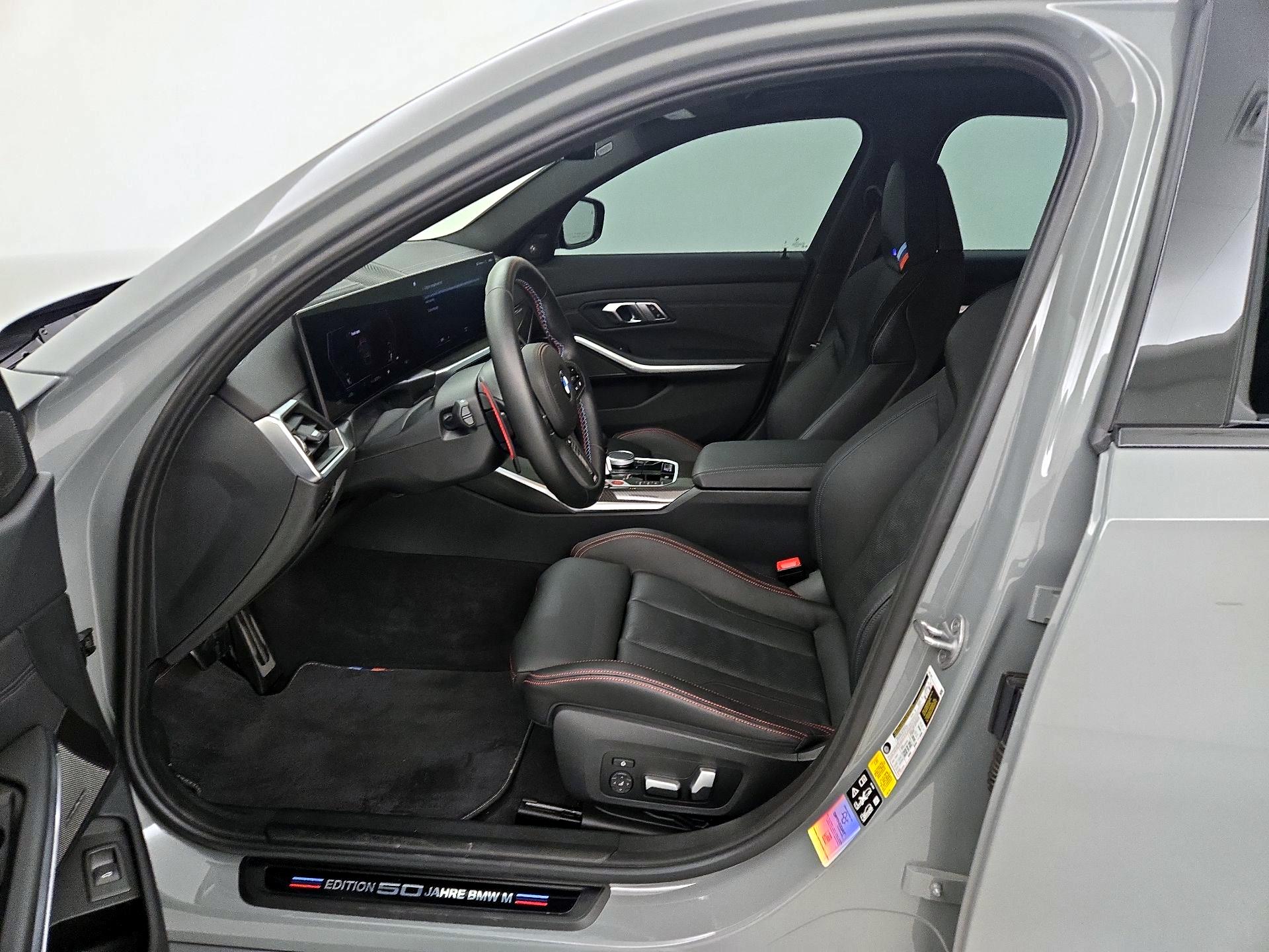 Thumbnail: 2023 BMW M3 - 11