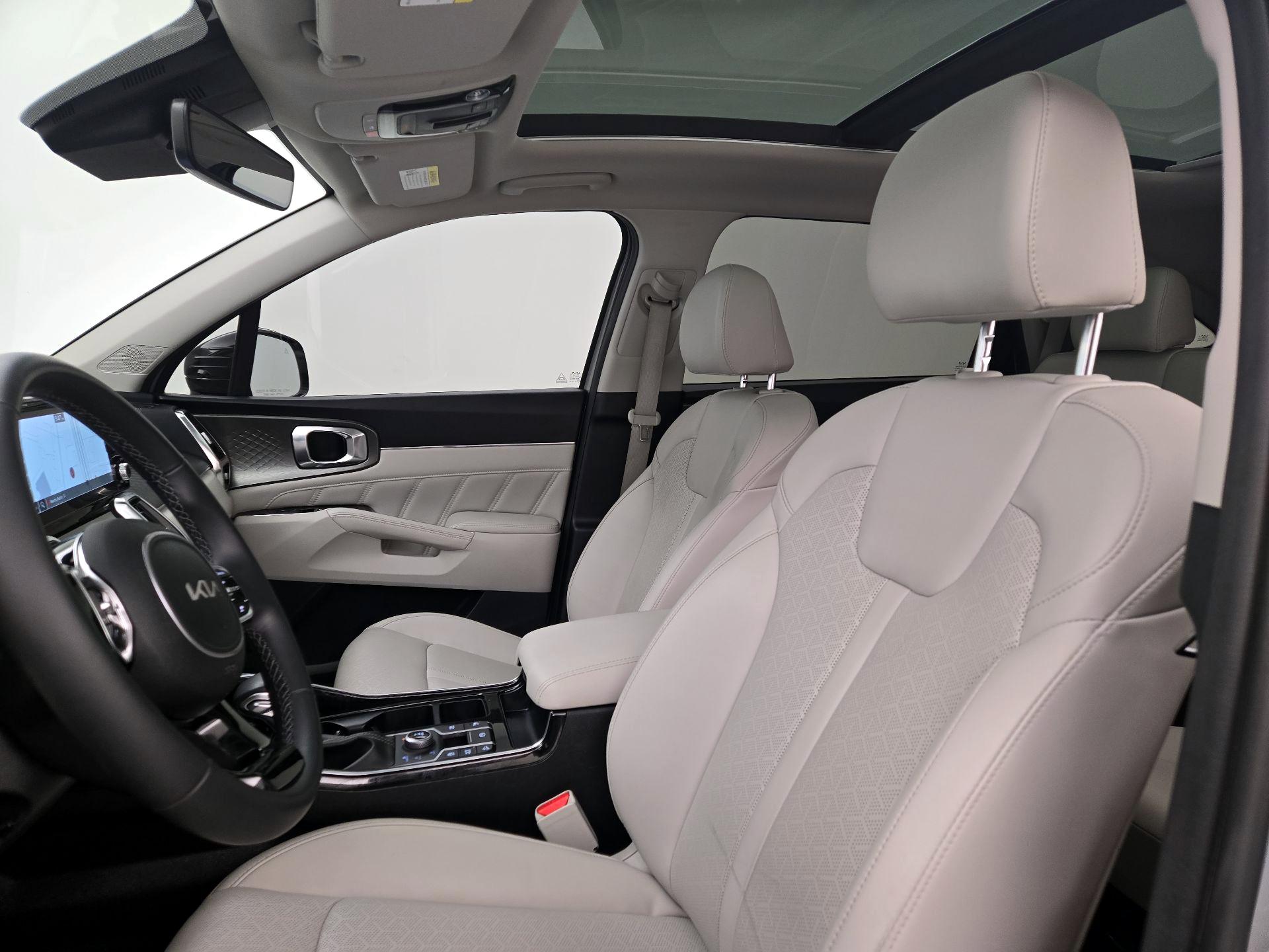 Thumbnail: 2023 Kia Sorento - 20