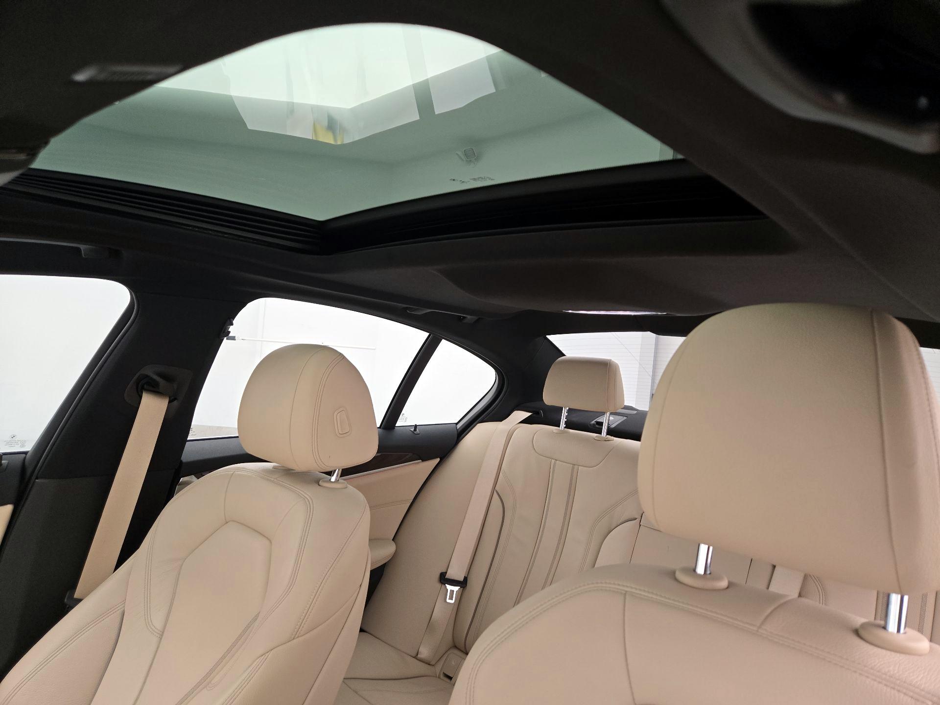 Thumbnail: 2019 BMW 5 Series - 20