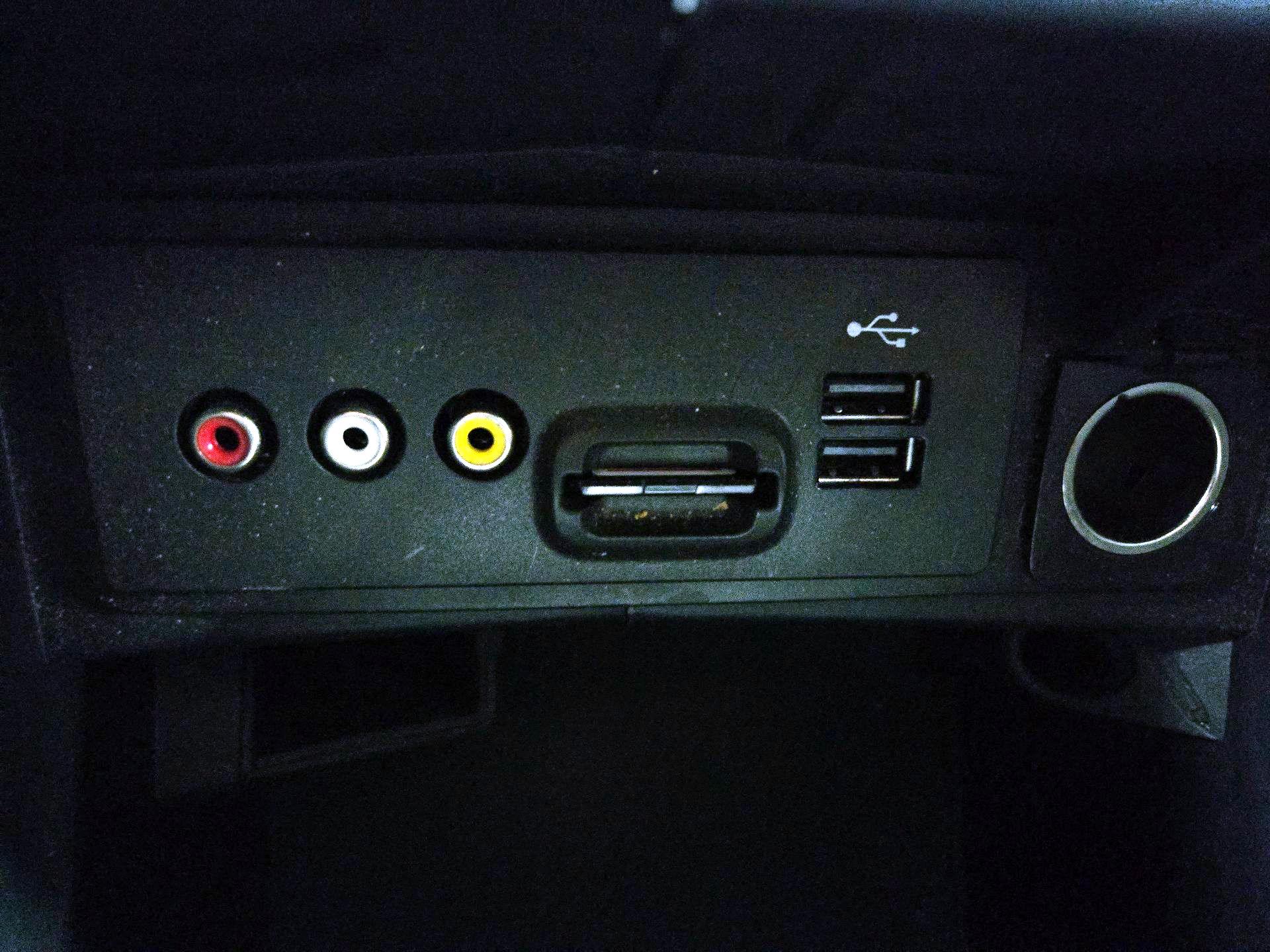 Thumbnail: 2014 Ford Fusion - 18