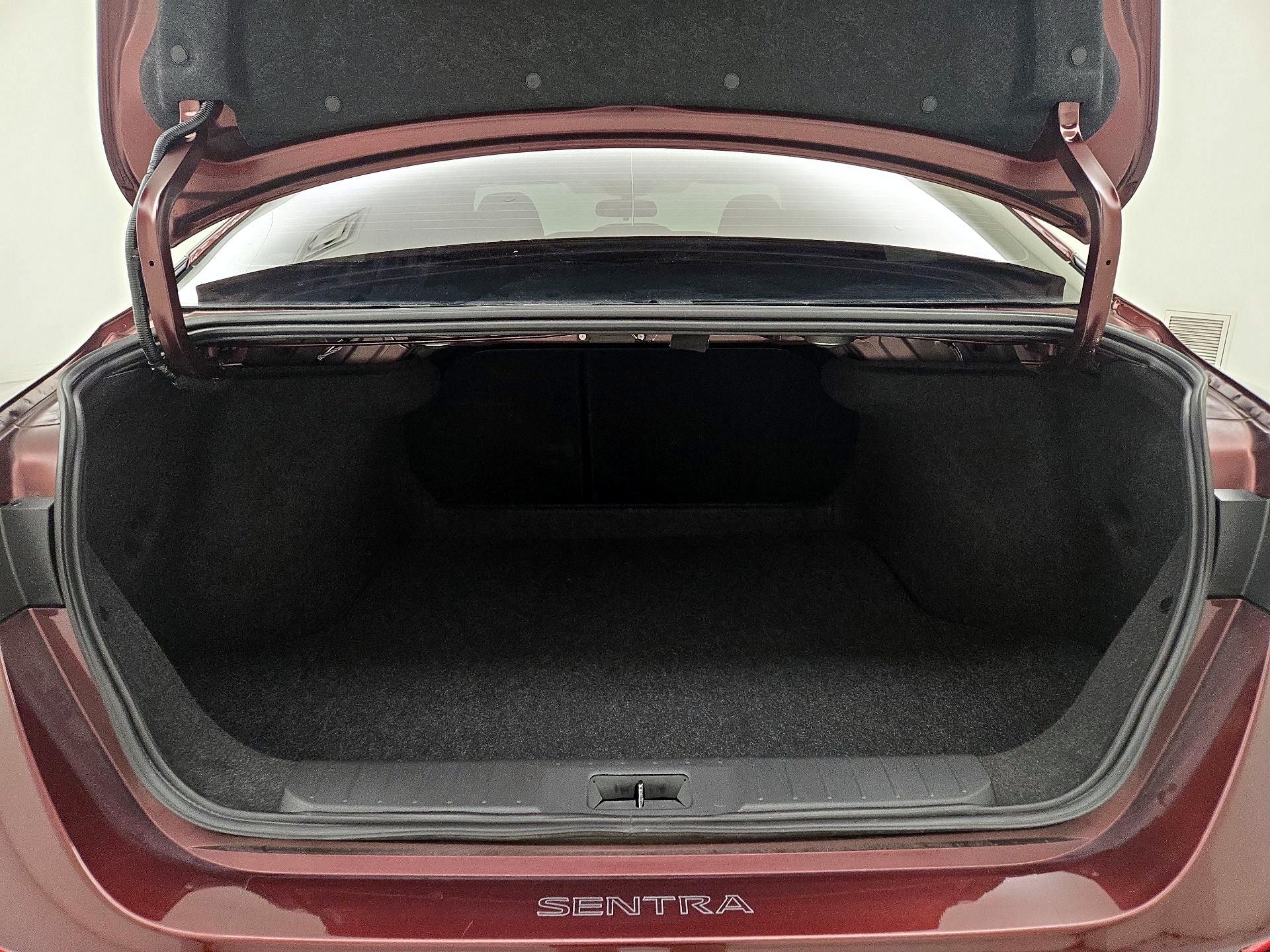 Thumbnail: 2024 Nissan Sentra - 20