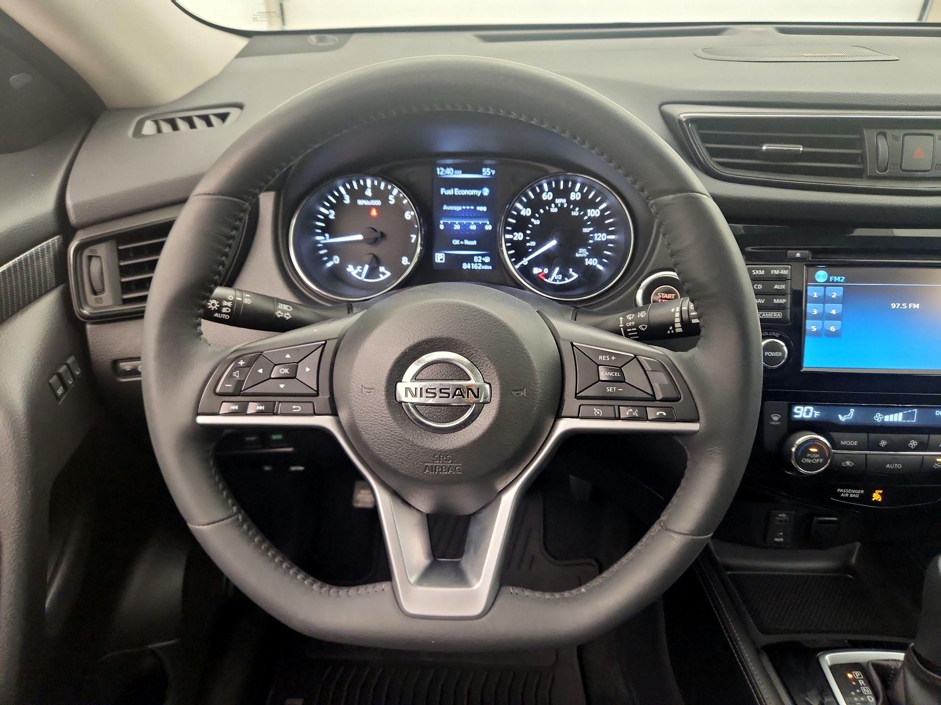 Thumbnail: 2017 Nissan Rogue - 10