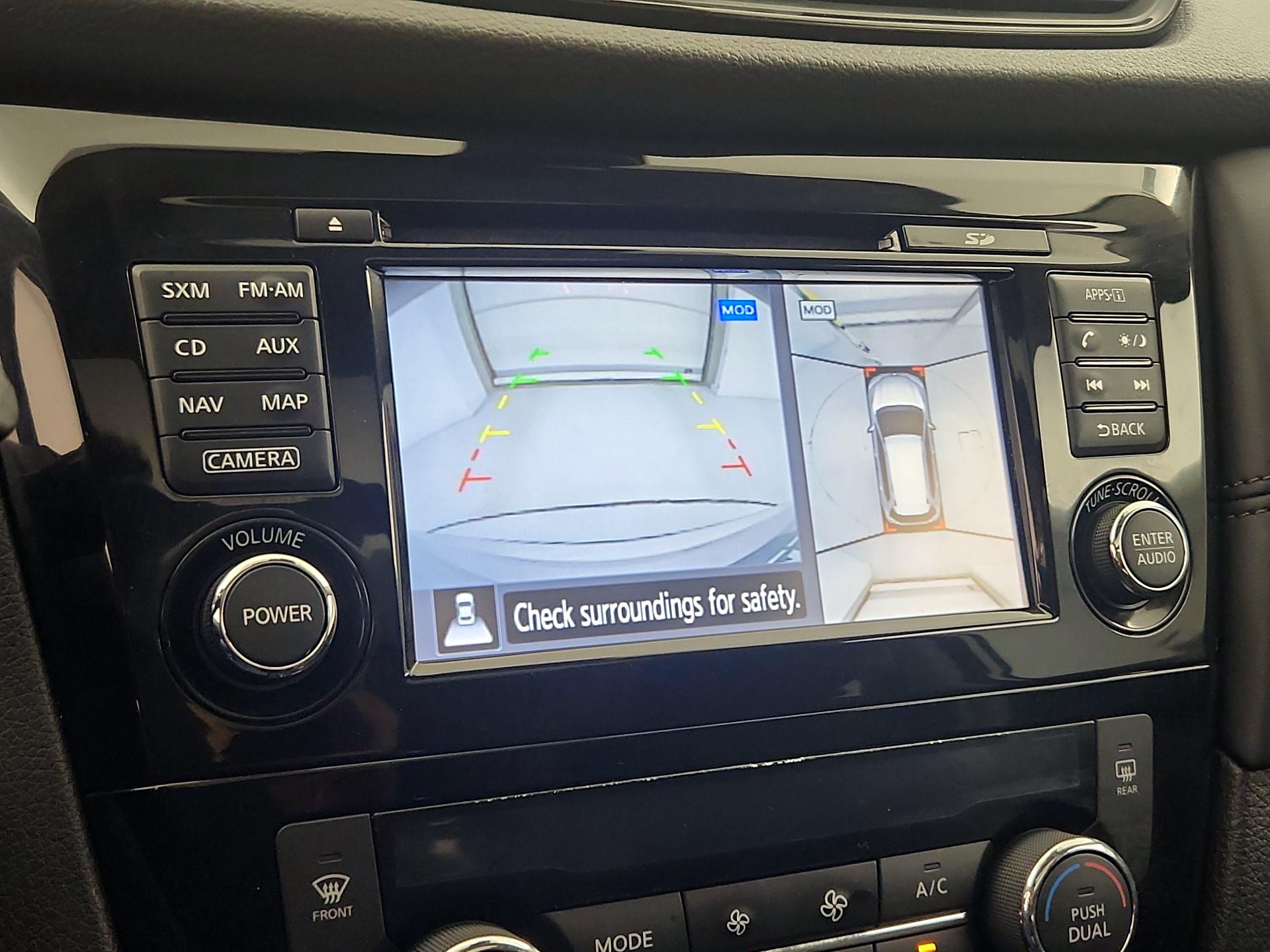 Thumbnail: 2017 Nissan Rogue - 15