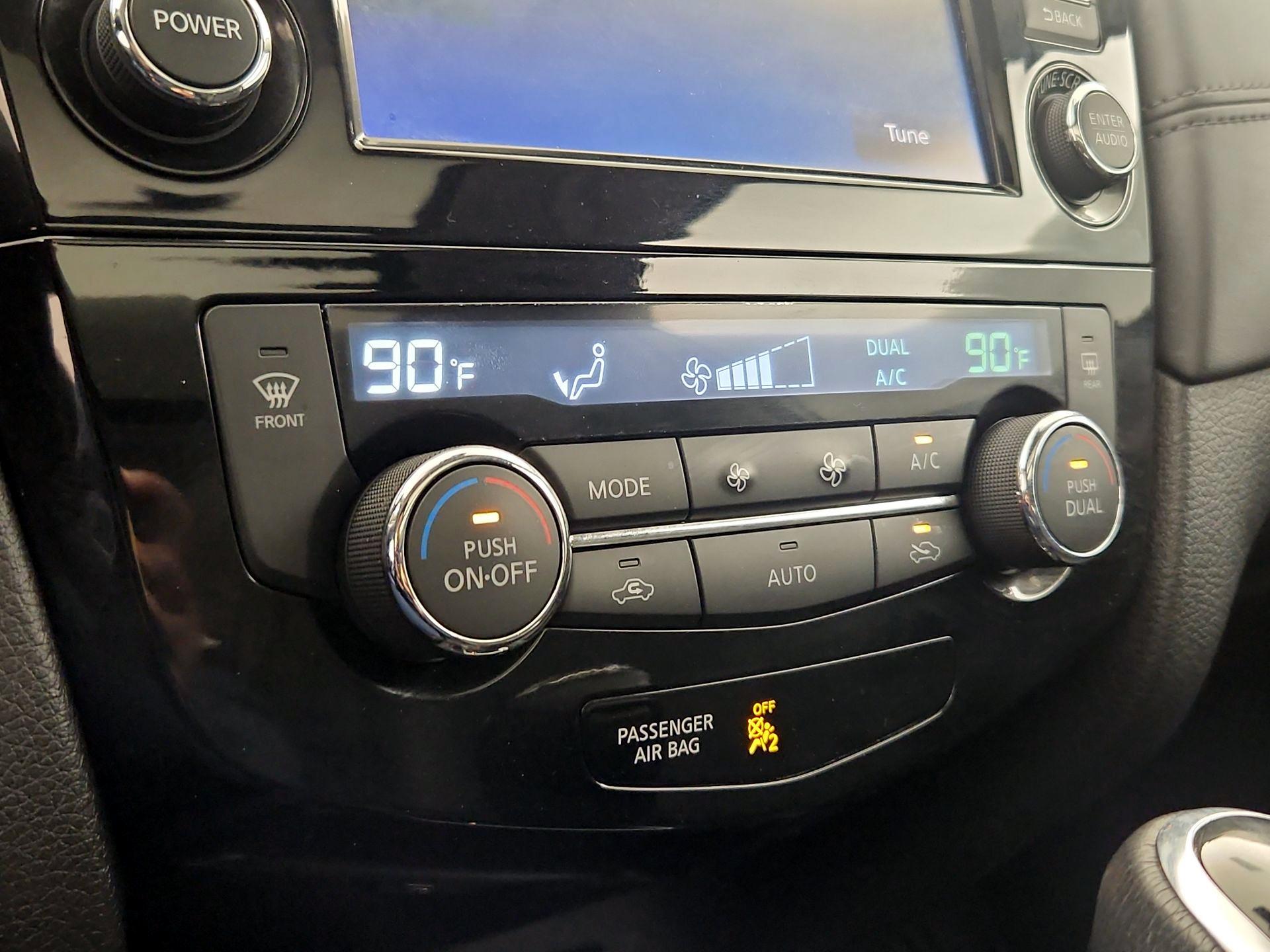 Thumbnail: 2017 Nissan Rogue - 17