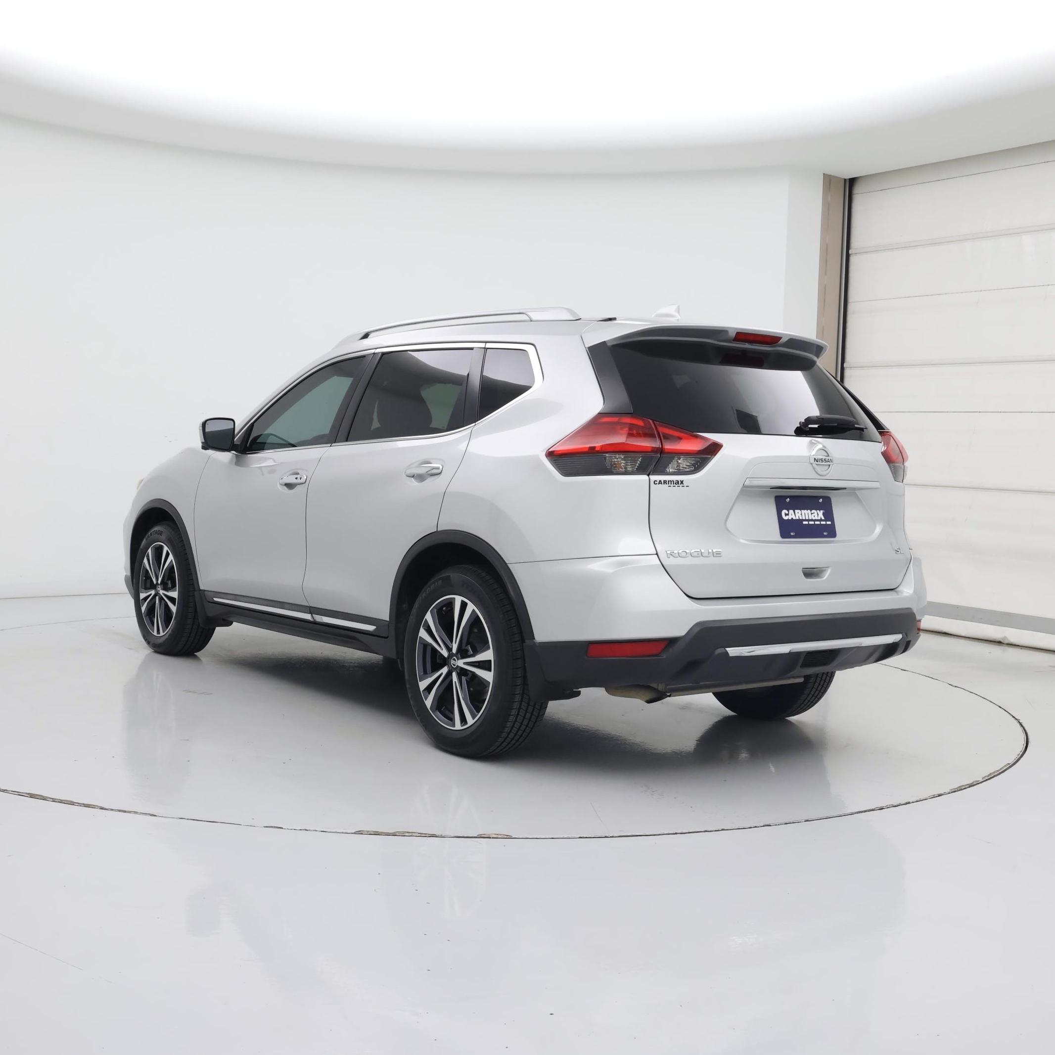 Thumbnail: 2017 Nissan Rogue - 2