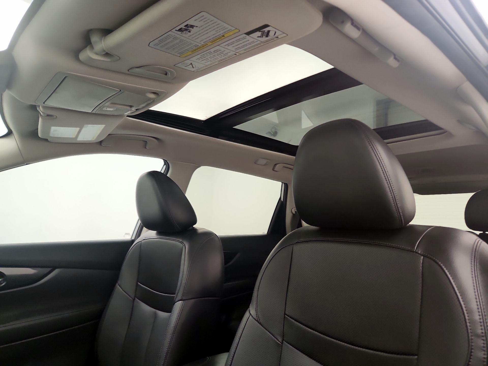 Thumbnail: 2017 Nissan Rogue - 20