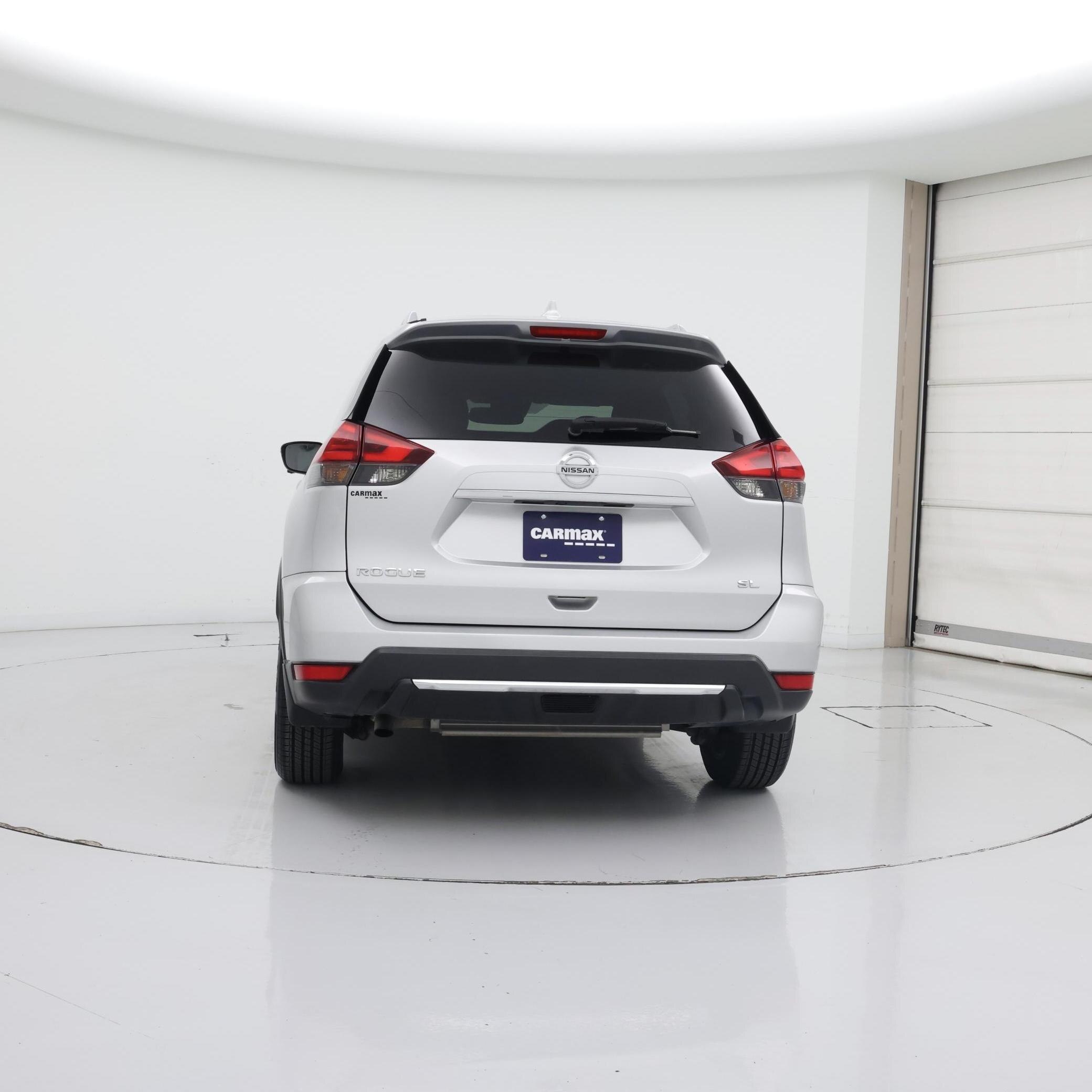 Thumbnail: 2017 Nissan Rogue - 6