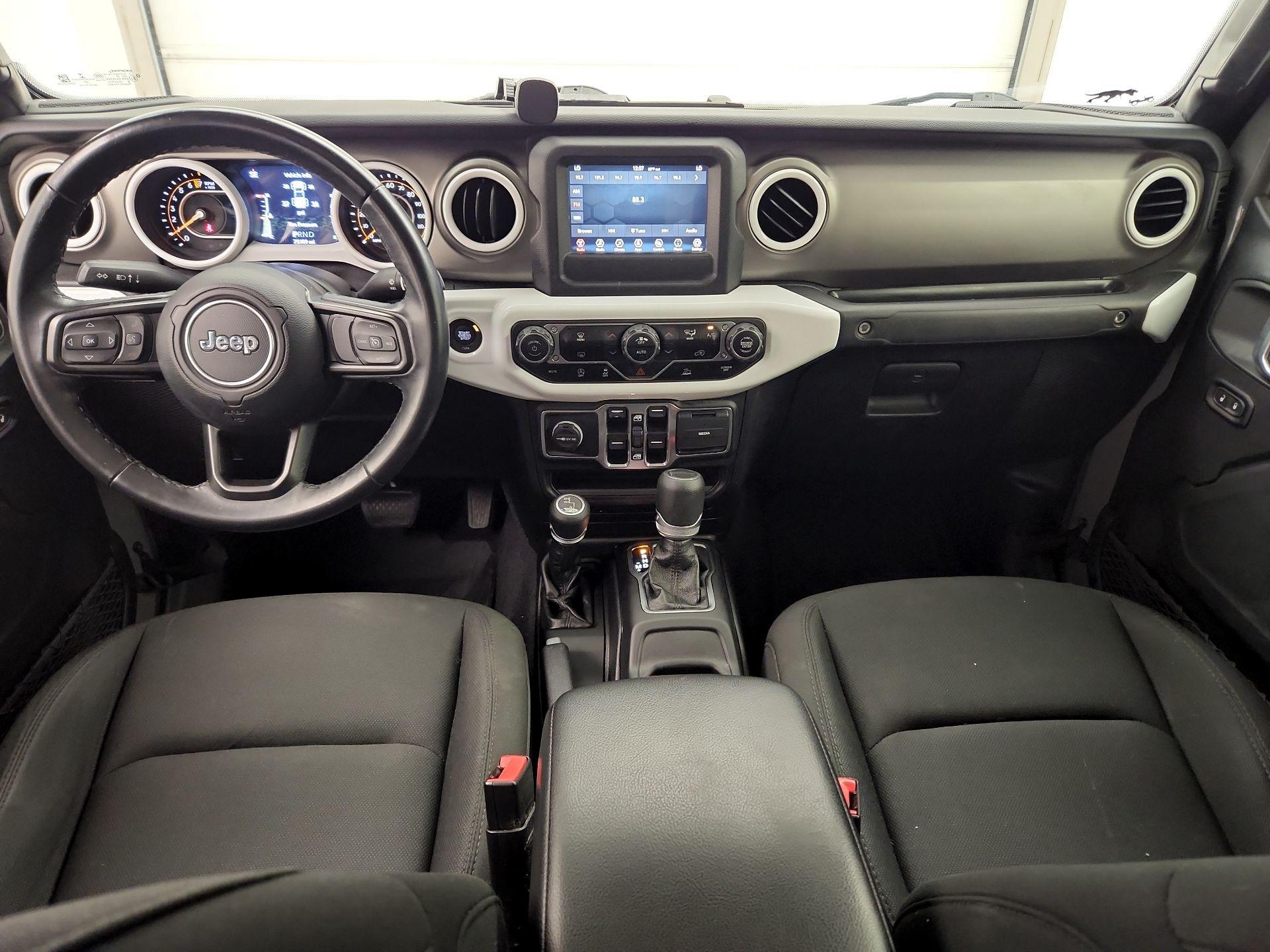 Thumbnail: 2021 Jeep Gladiator - 9