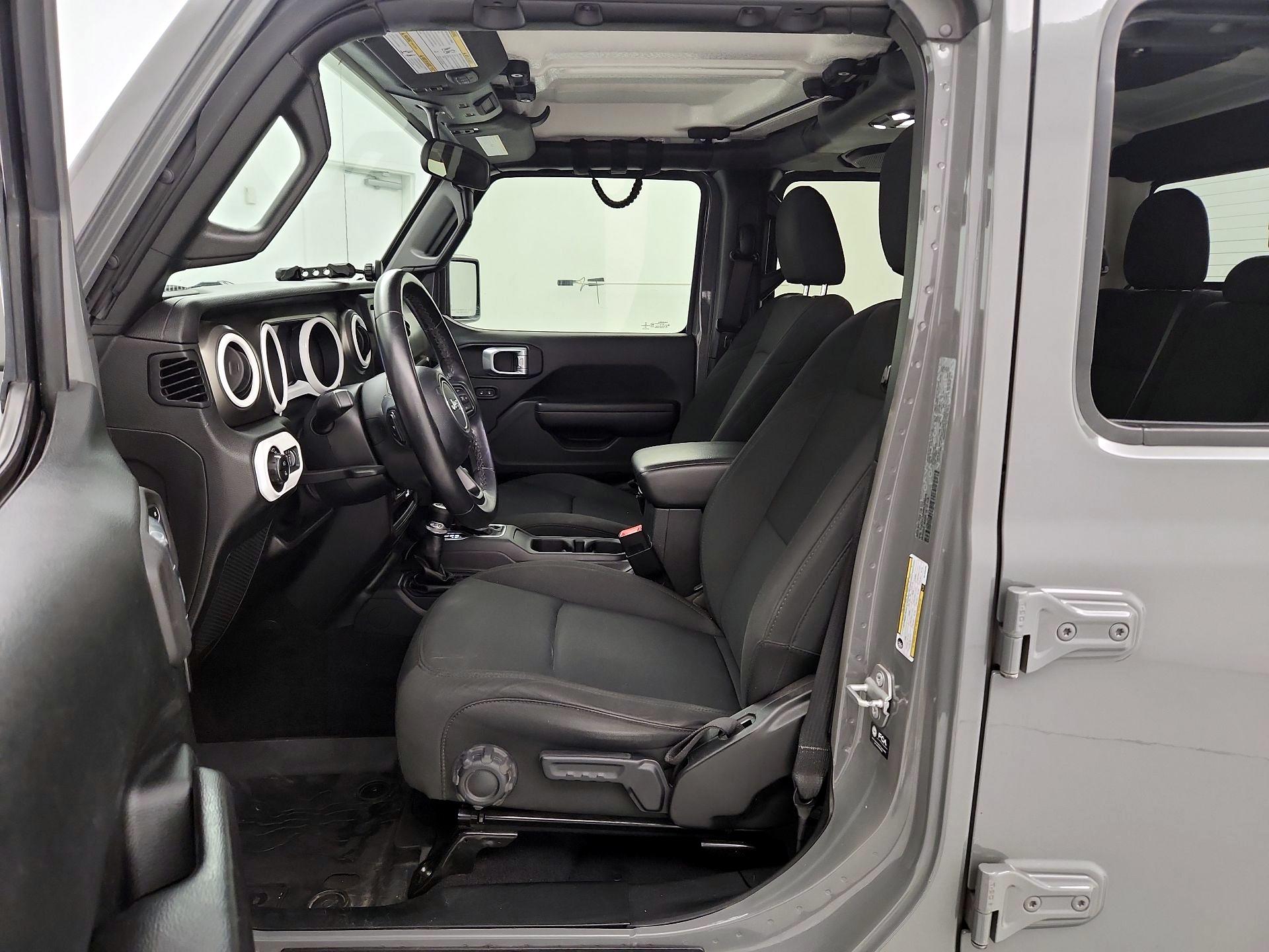 Thumbnail: 2021 Jeep Gladiator - 11