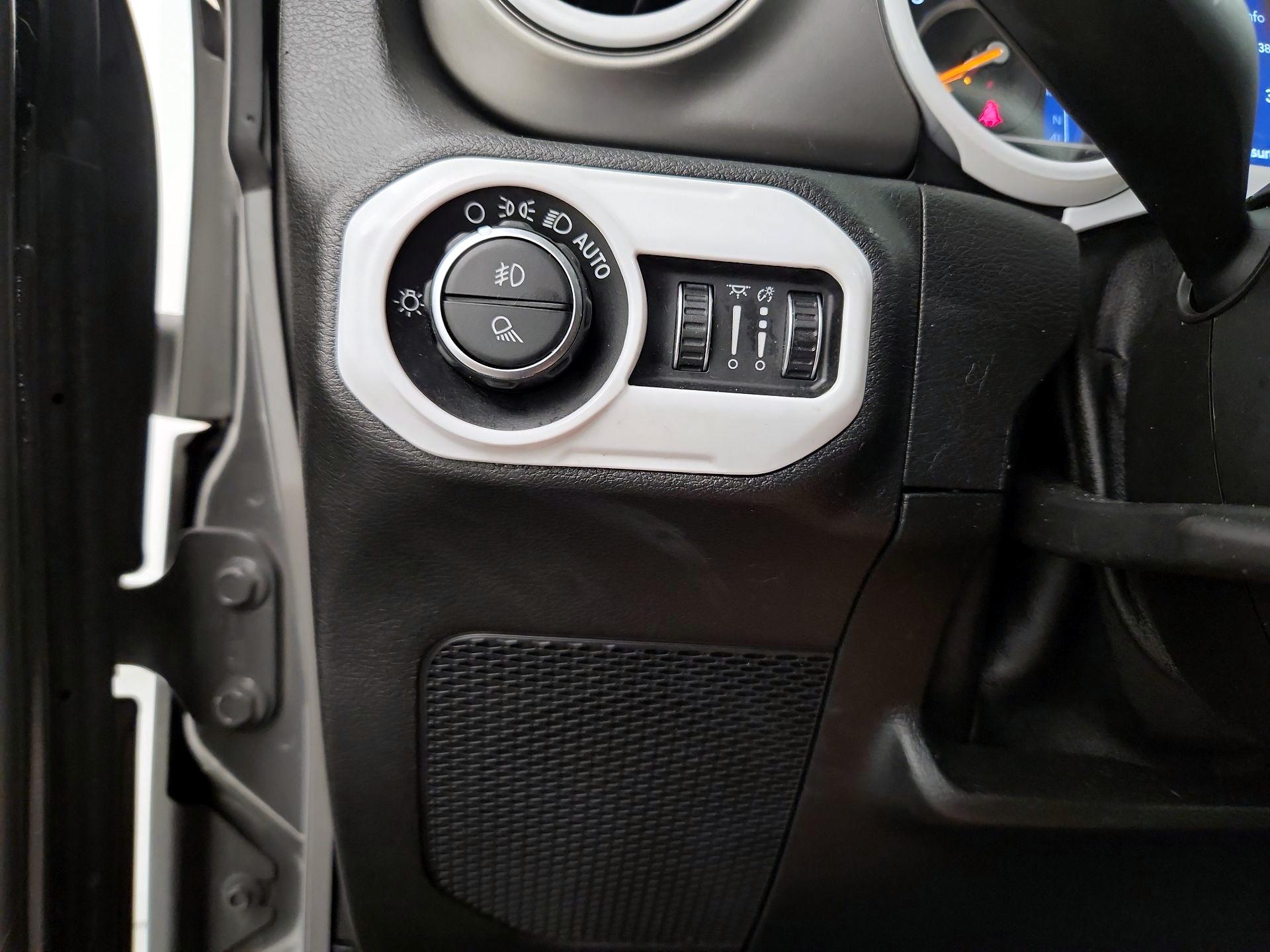 Thumbnail: 2021 Jeep Gladiator - 13