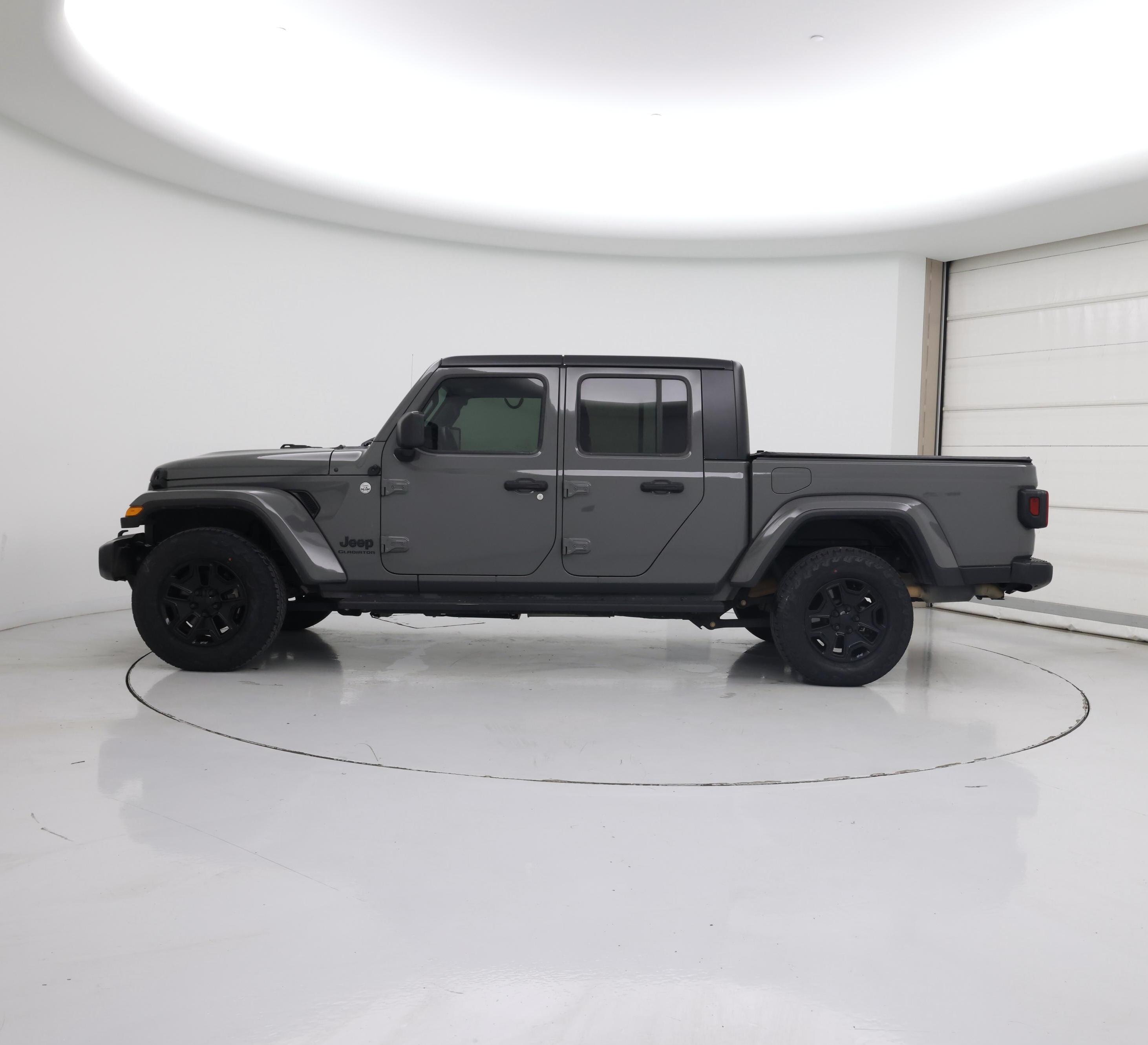 Thumbnail: 2021 Jeep Gladiator - 3