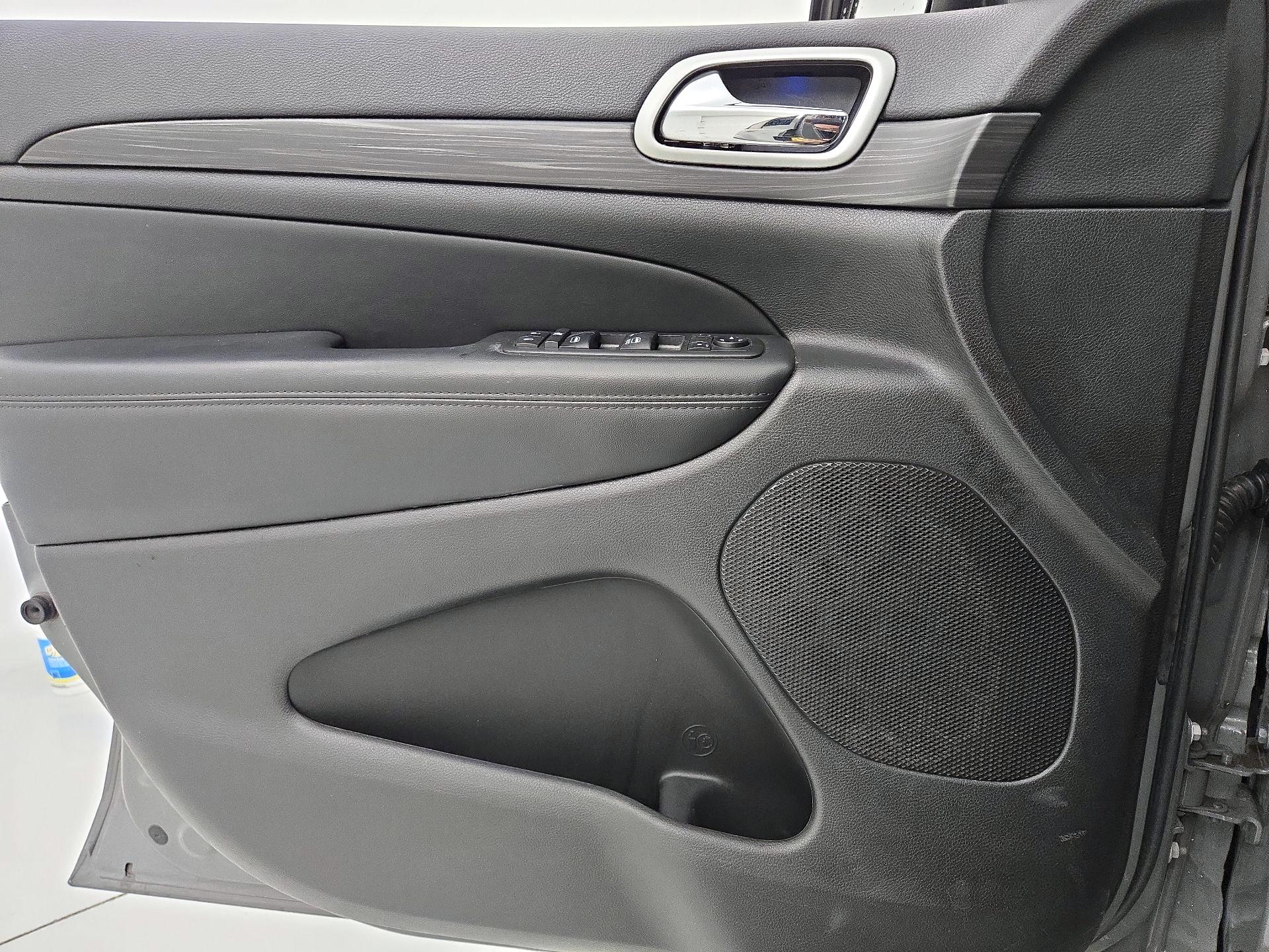 Thumbnail: 2019 Jeep Grand Cherokee - 12