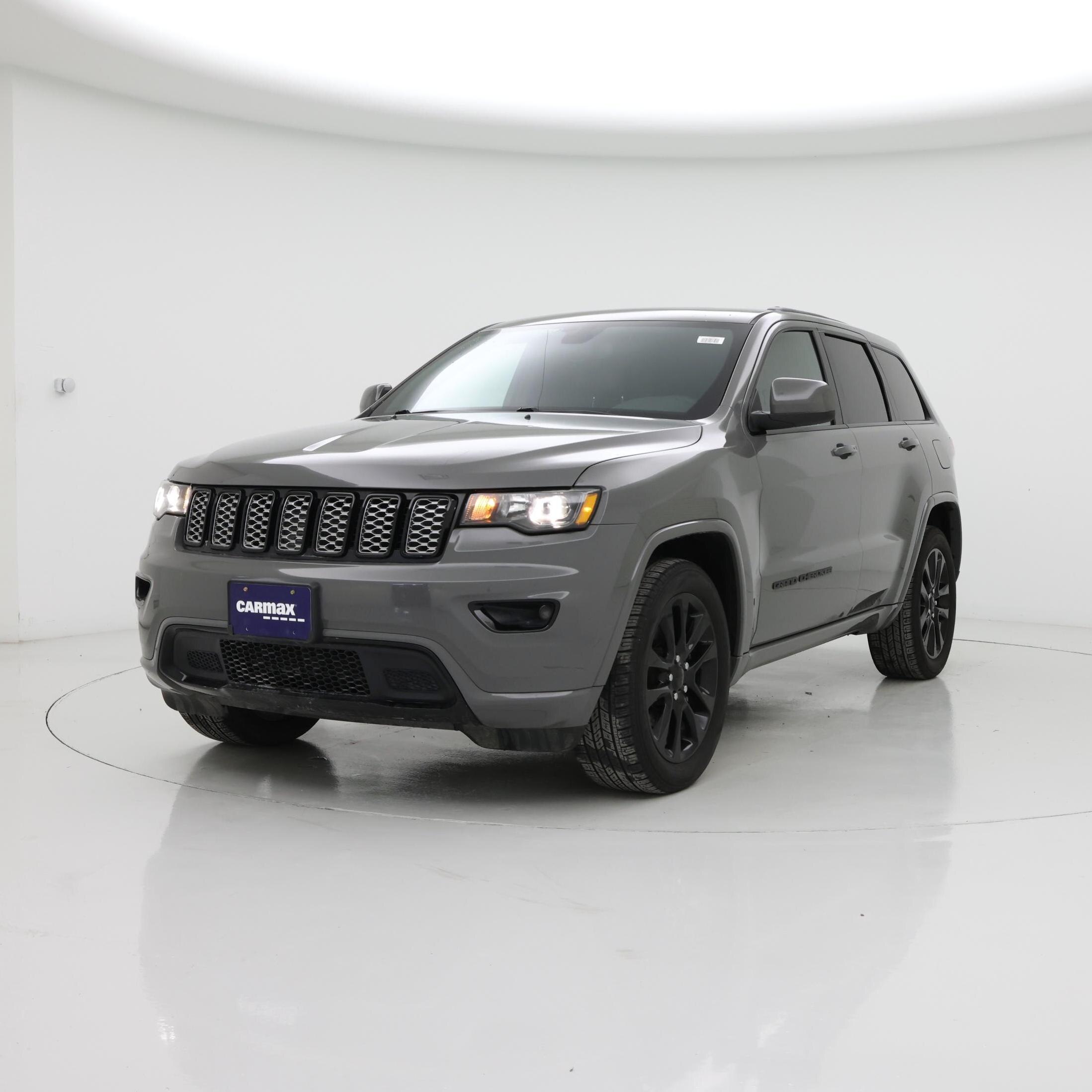 Thumbnail: 2019 Jeep Grand Cherokee - 4