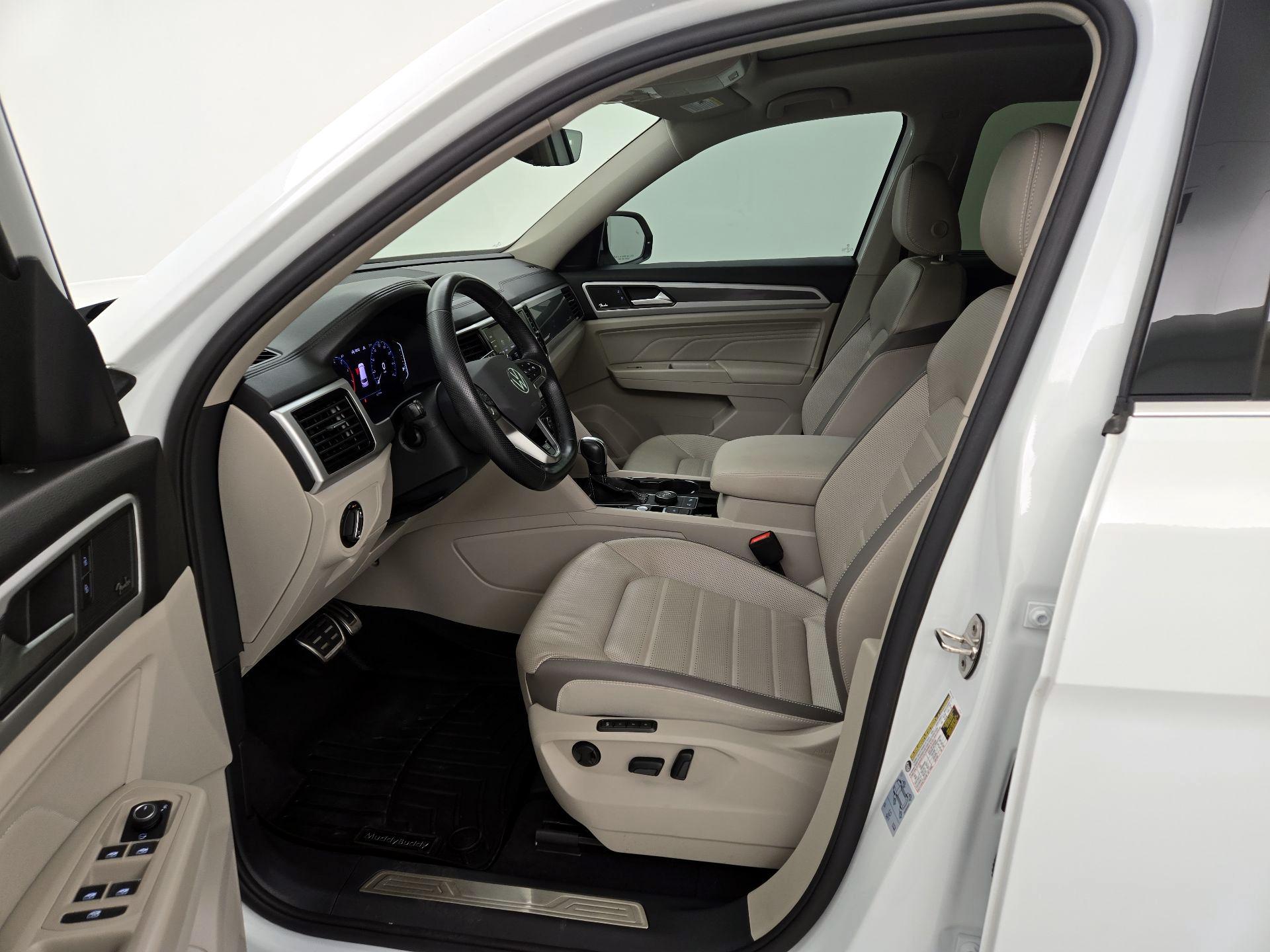 Thumbnail: 2021 Volkswagen Atlas - 11