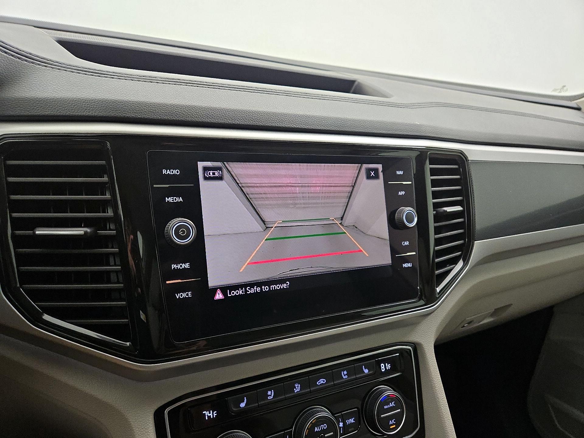 Thumbnail: 2021 Volkswagen Atlas - 15