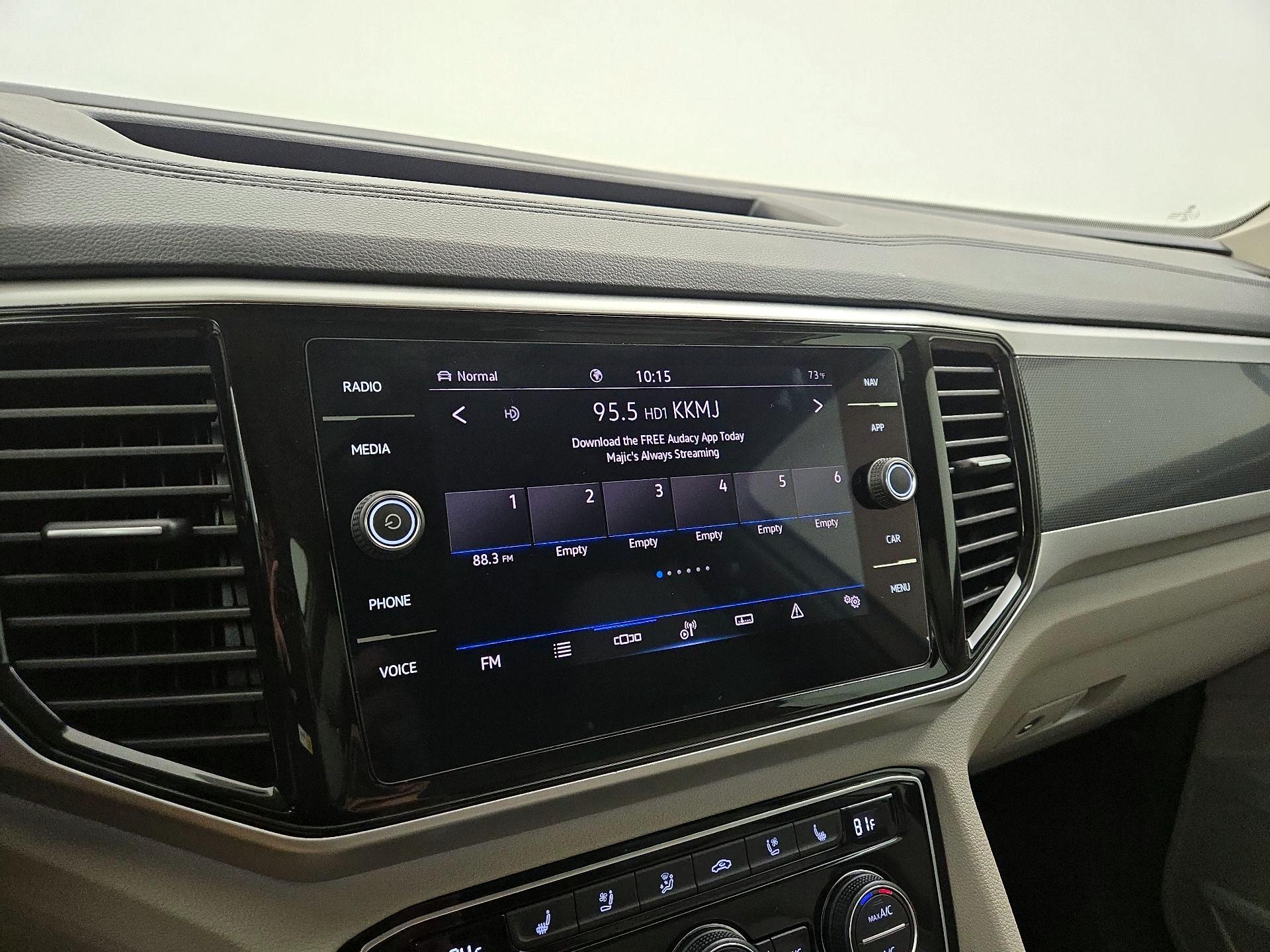 Thumbnail: 2021 Volkswagen Atlas - 16