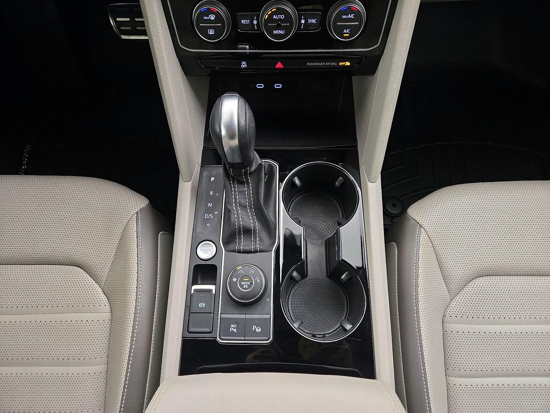 Thumbnail: 2021 Volkswagen Atlas - 18