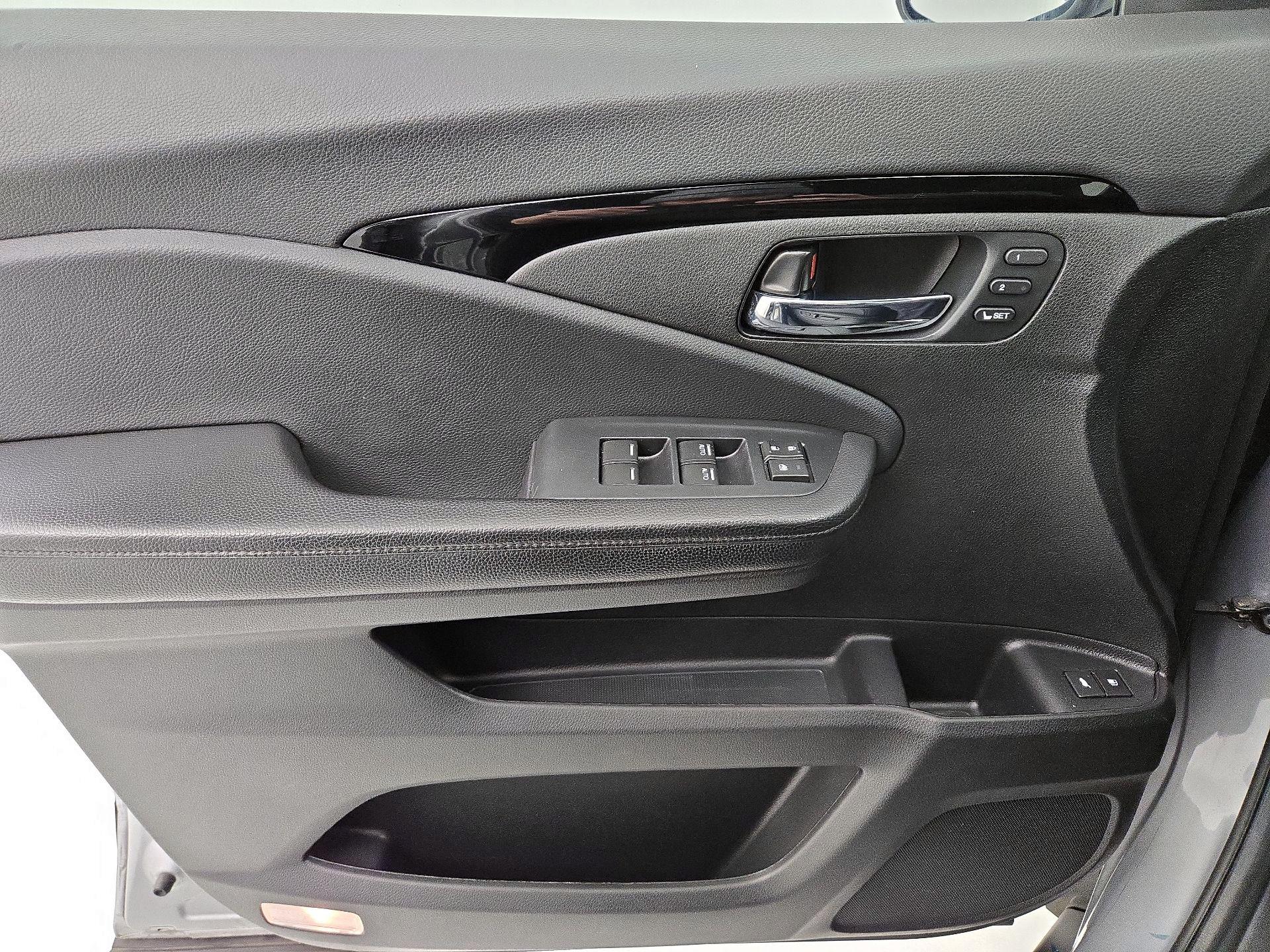 Thumbnail: 2021 Honda Passport - 12