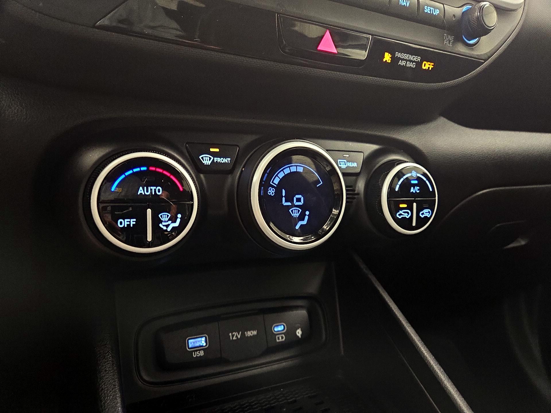 Thumbnail: 2025 Hyundai Venue - 17