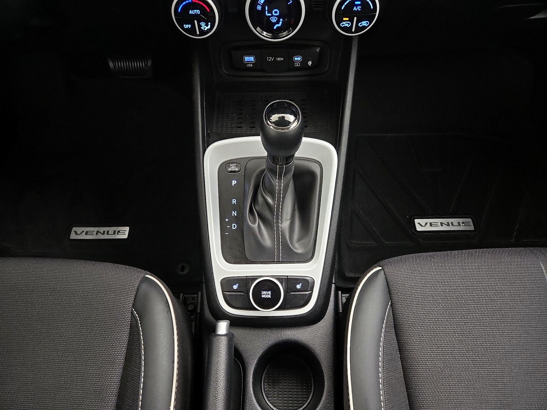 Thumbnail: 2025 Hyundai Venue - 18