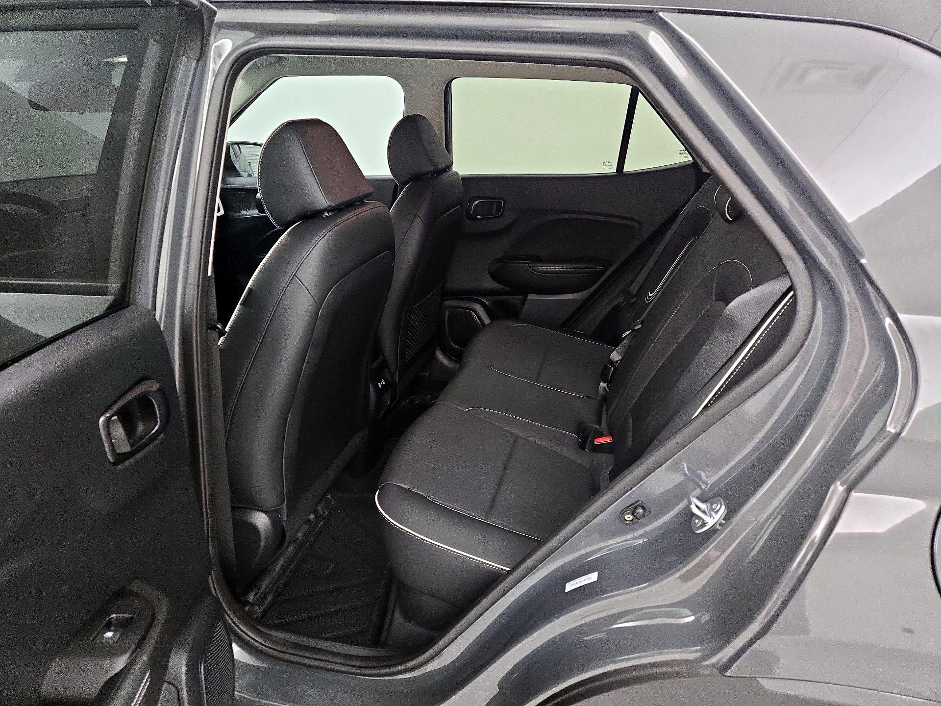 Thumbnail: 2025 Hyundai Venue - 20