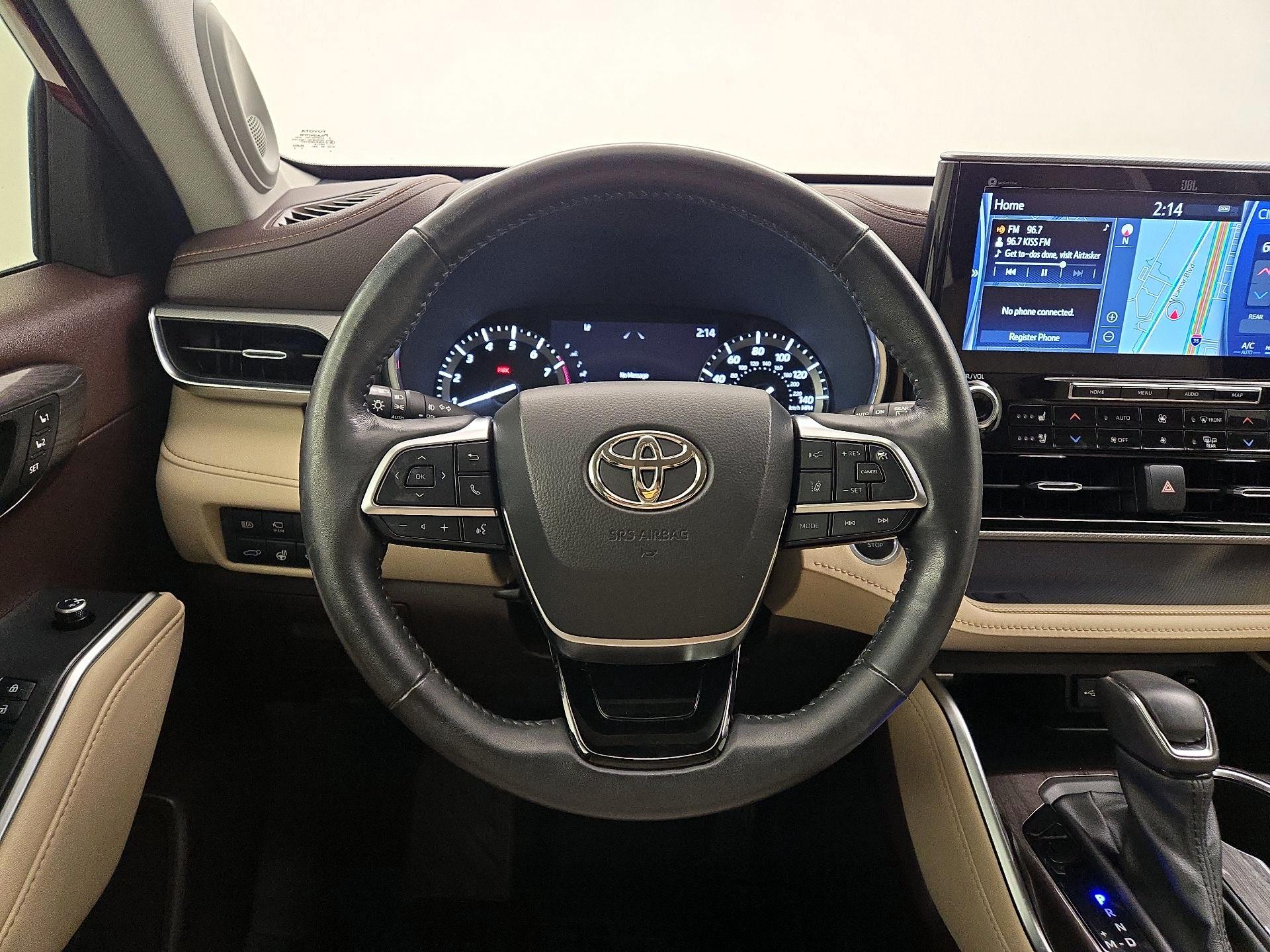 Thumbnail: 2021 Toyota Highlander - 10