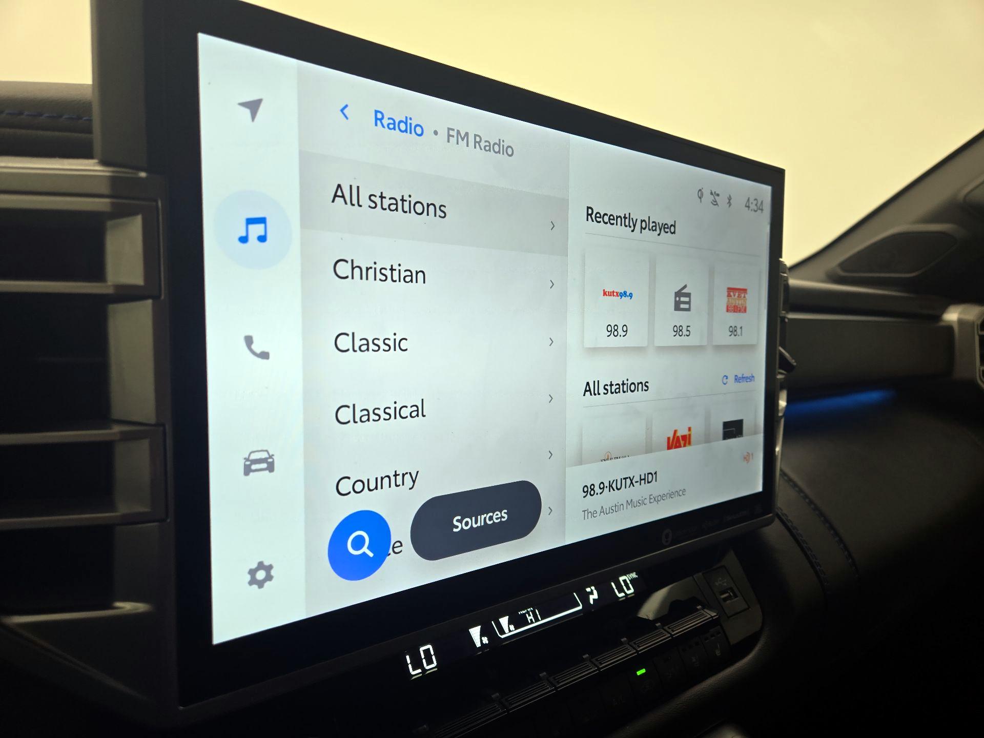 Thumbnail: 2023 Toyota Sequoia - 15