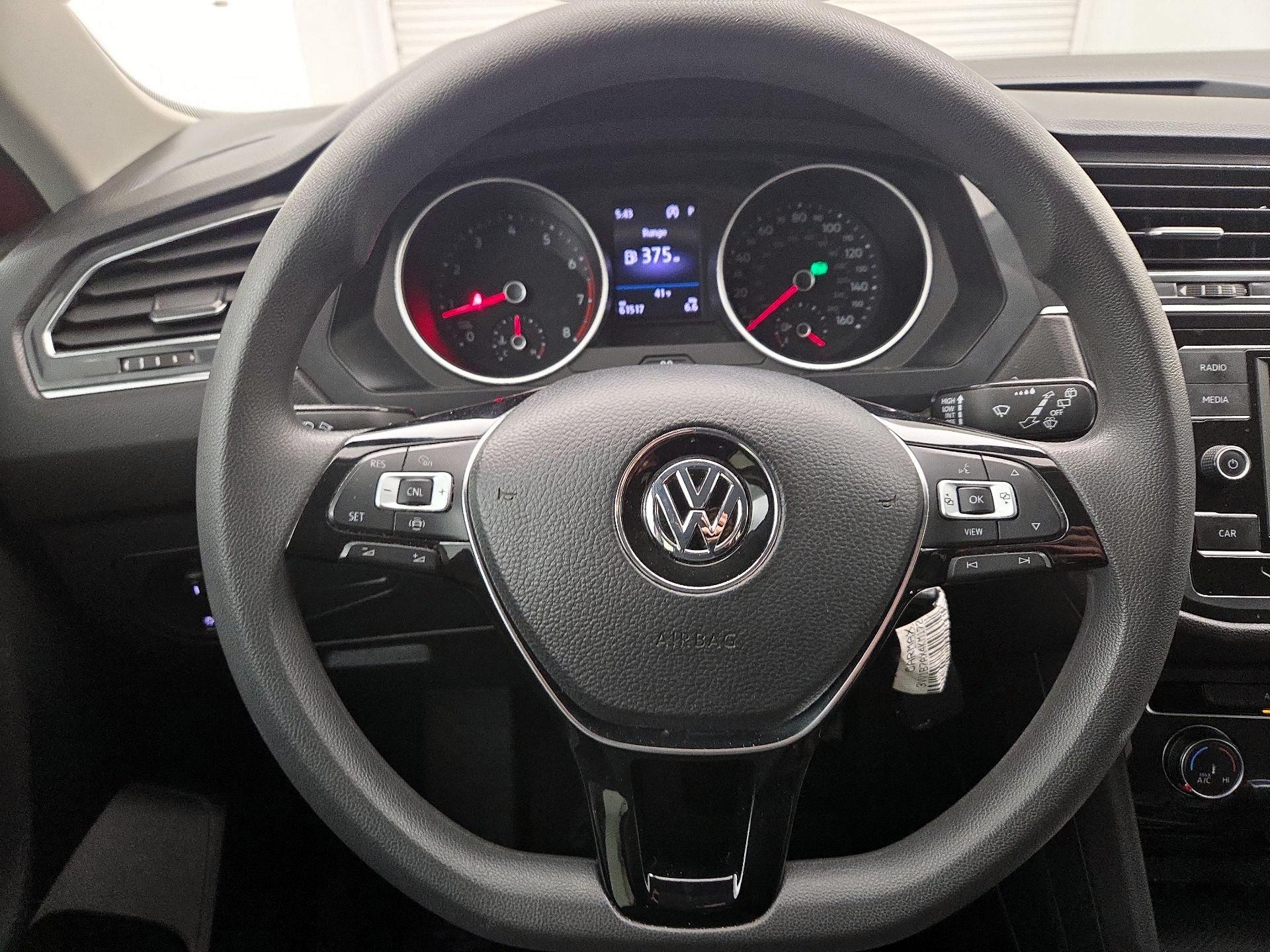 Thumbnail: 2019 Volkswagen Tiguan - 10