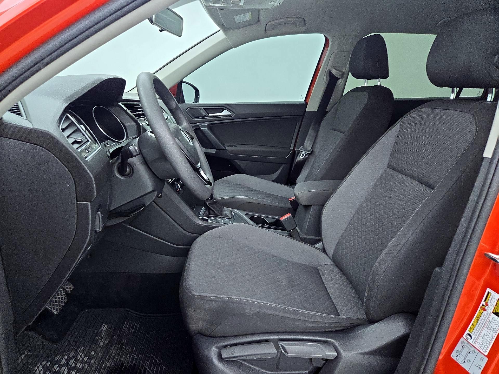 Thumbnail: 2019 Volkswagen Tiguan - 11