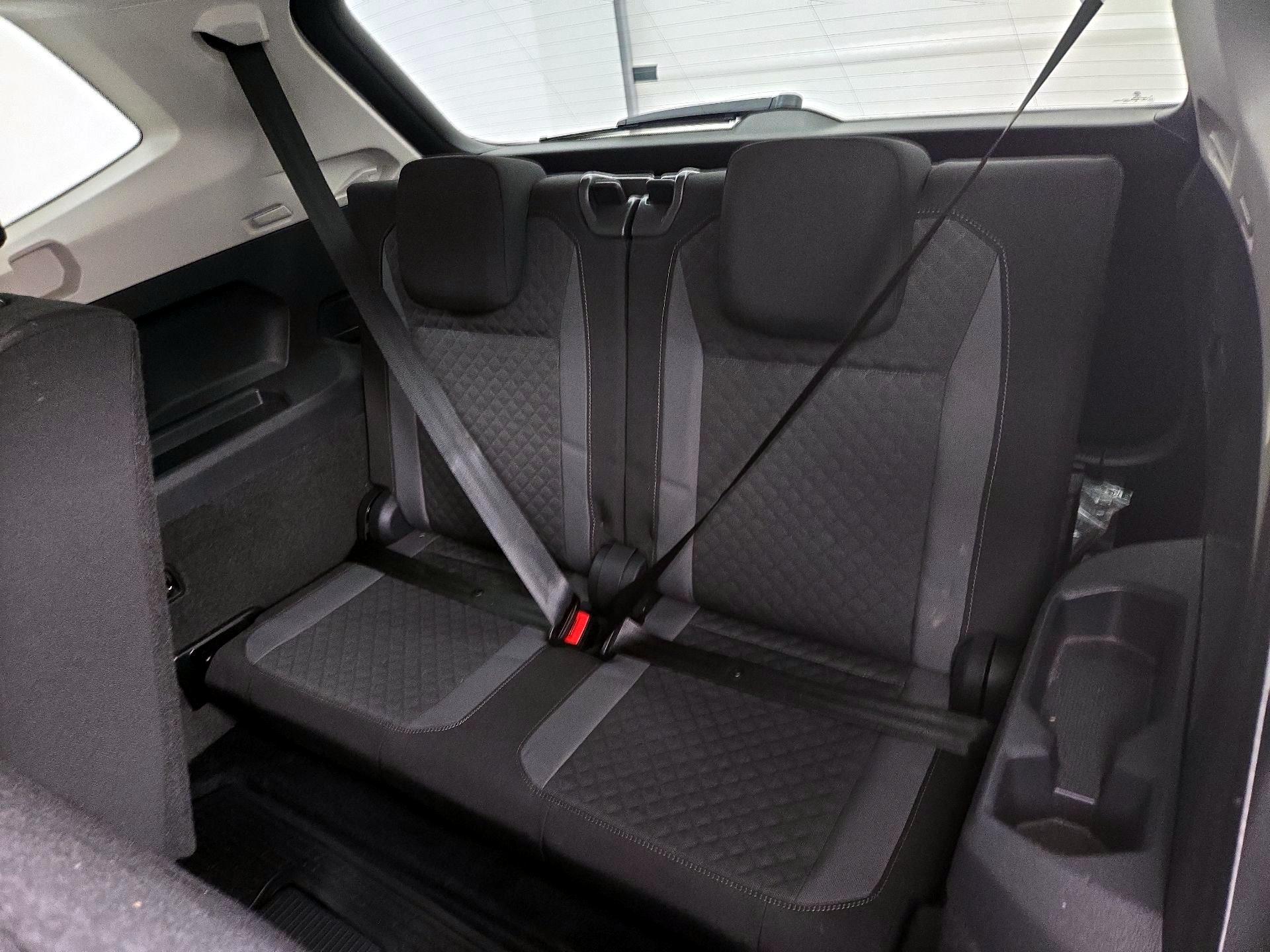 Thumbnail: 2019 Volkswagen Tiguan - 19