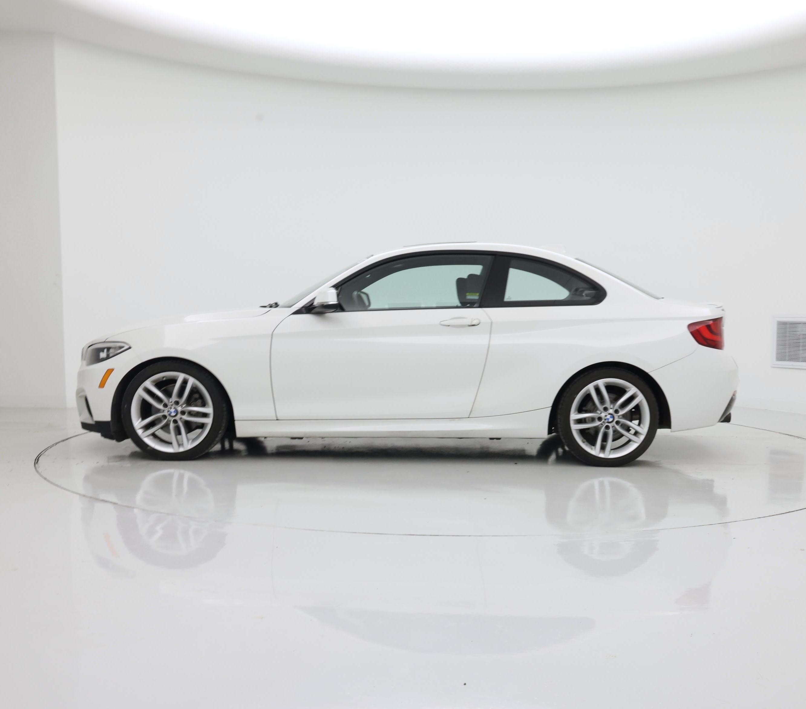 Thumbnail: 2016 BMW 2 Series - 3
