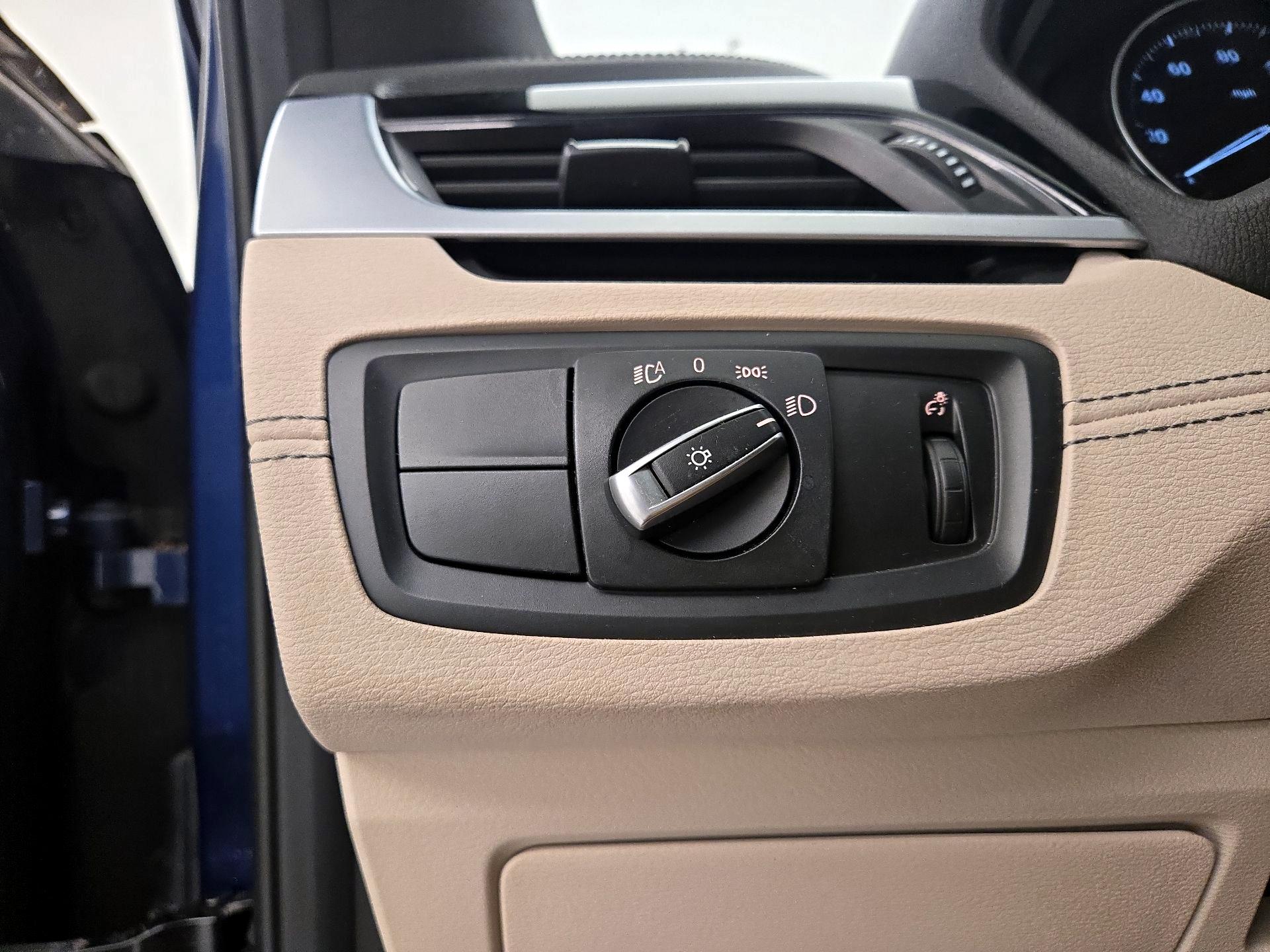 Thumbnail: 2021 BMW X1 - 13