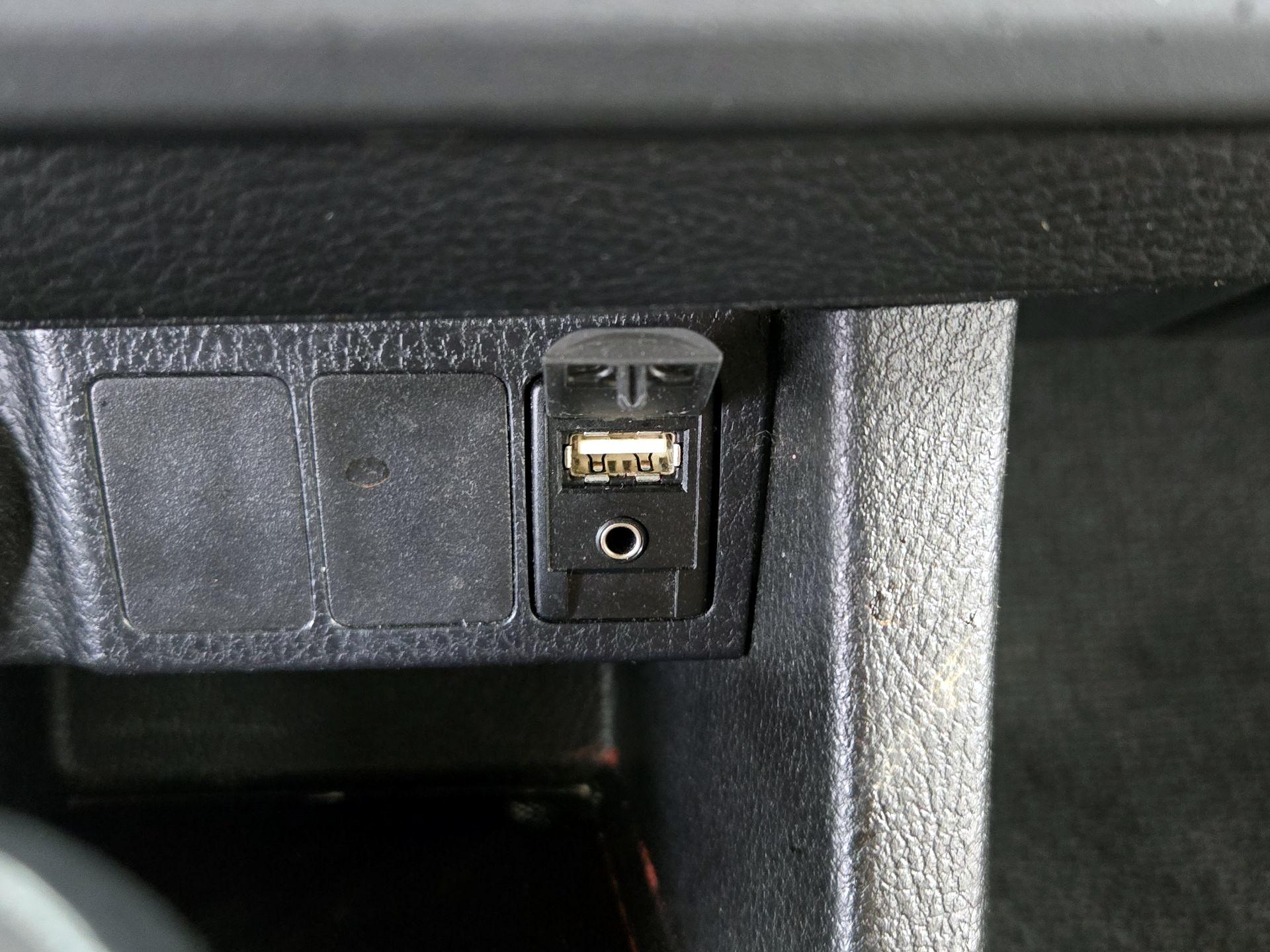 Thumbnail: 2014 Toyota Corolla - 17