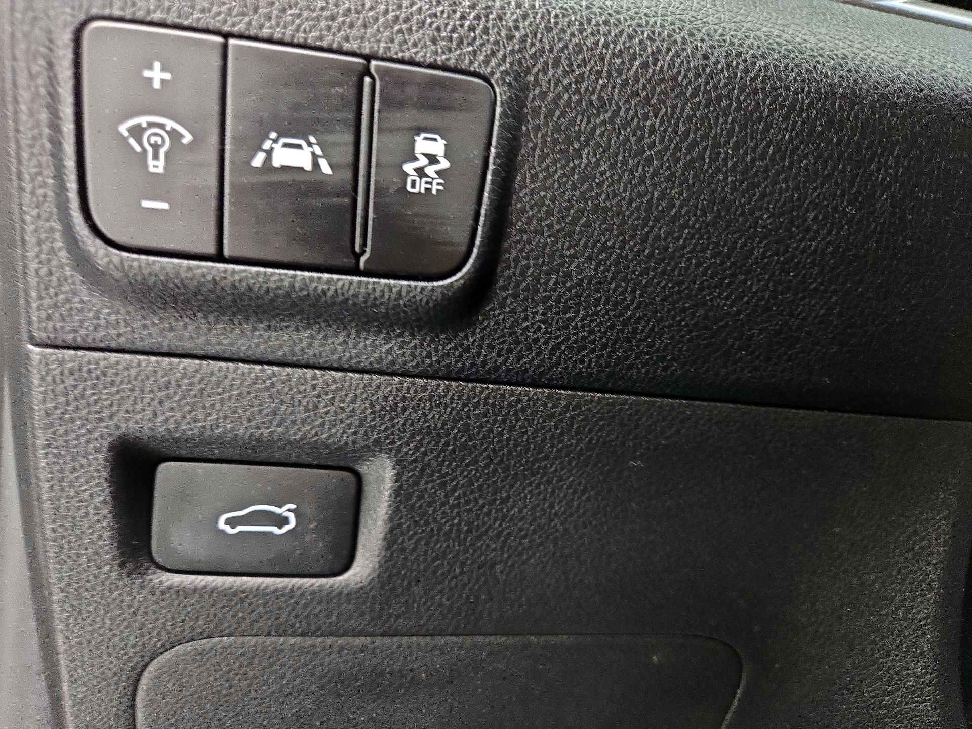 Thumbnail: 2023 Kia K5 - 13