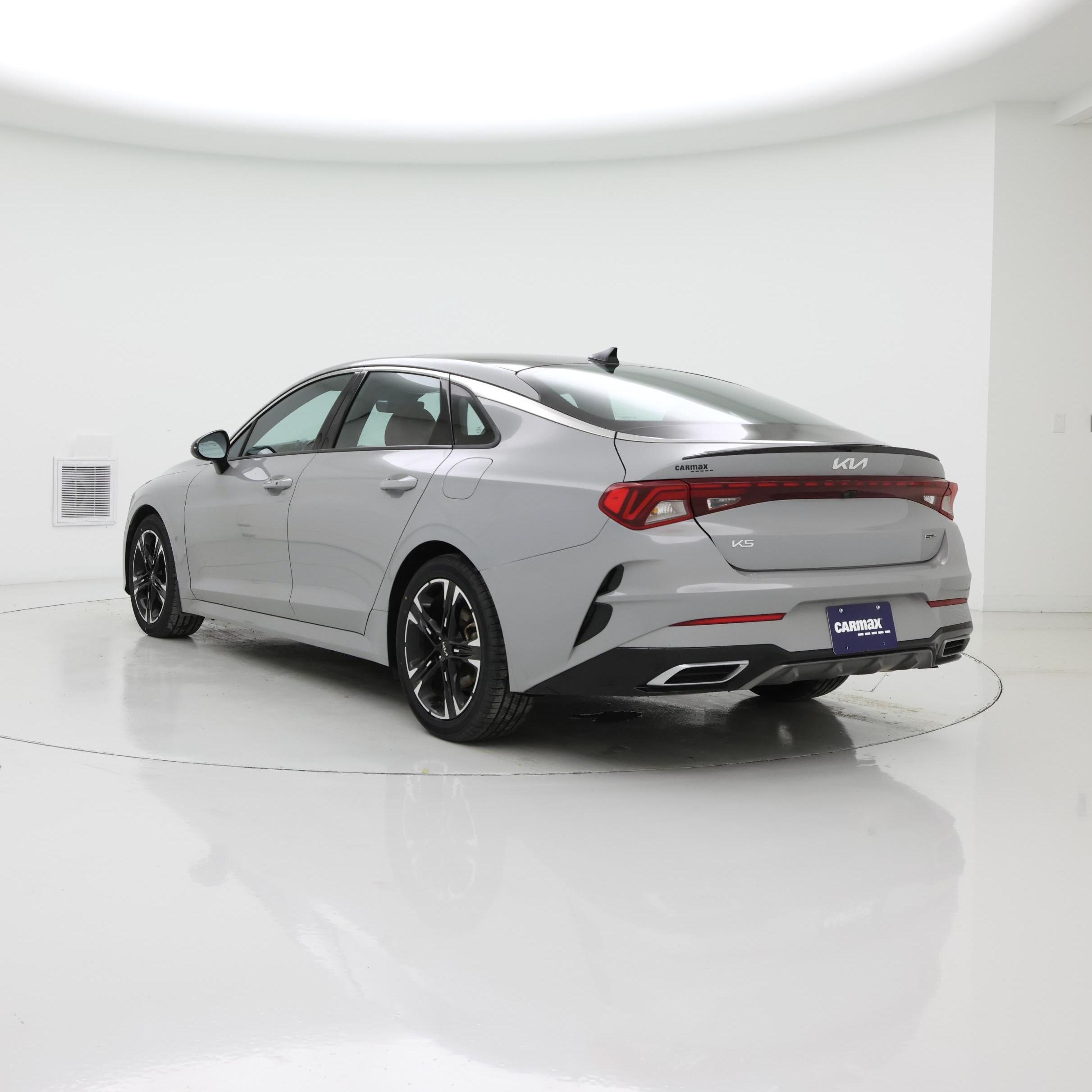 Thumbnail: 2023 Kia K5 - 2