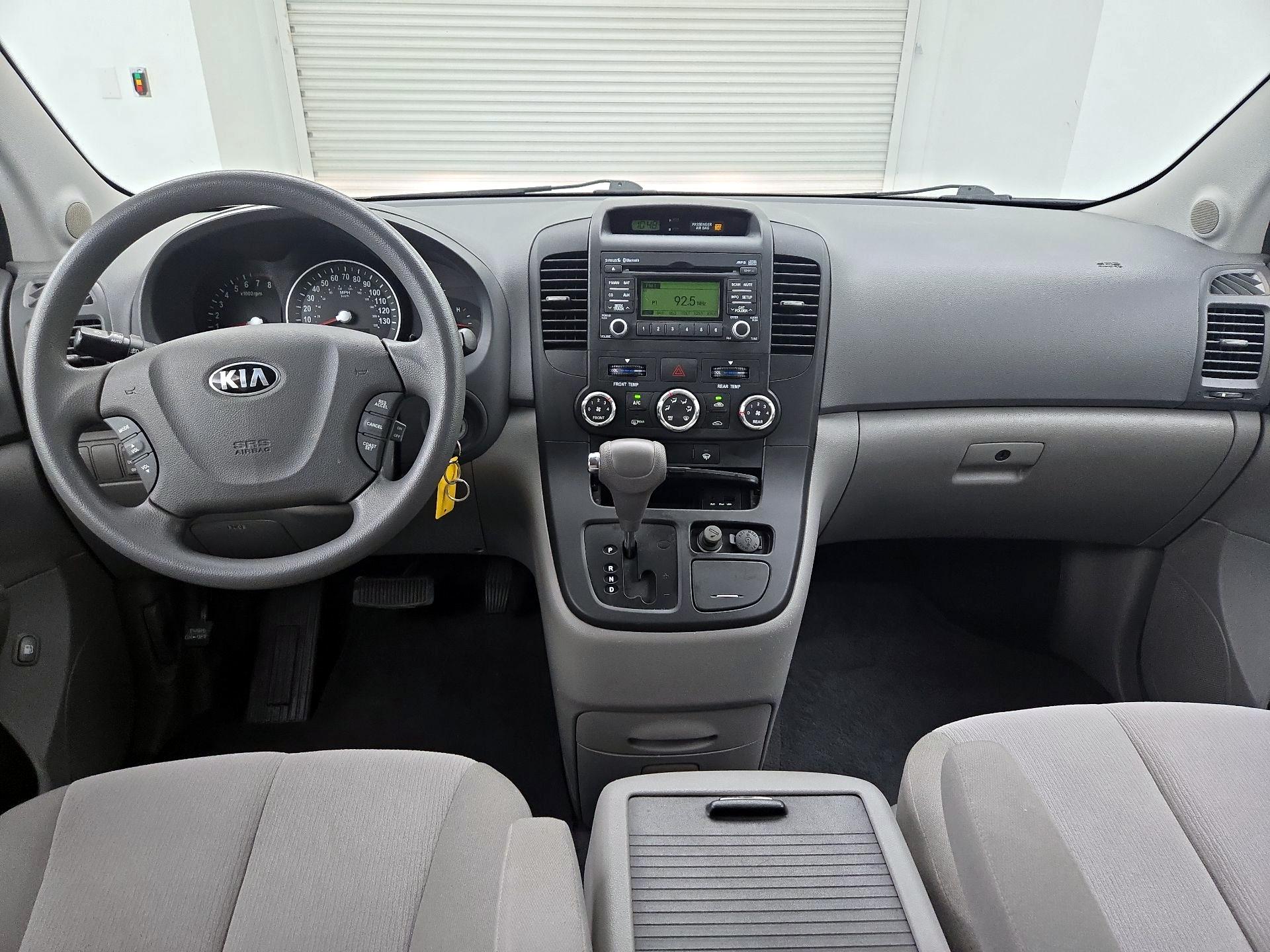 Thumbnail: 2014 Kia Sedona - 9