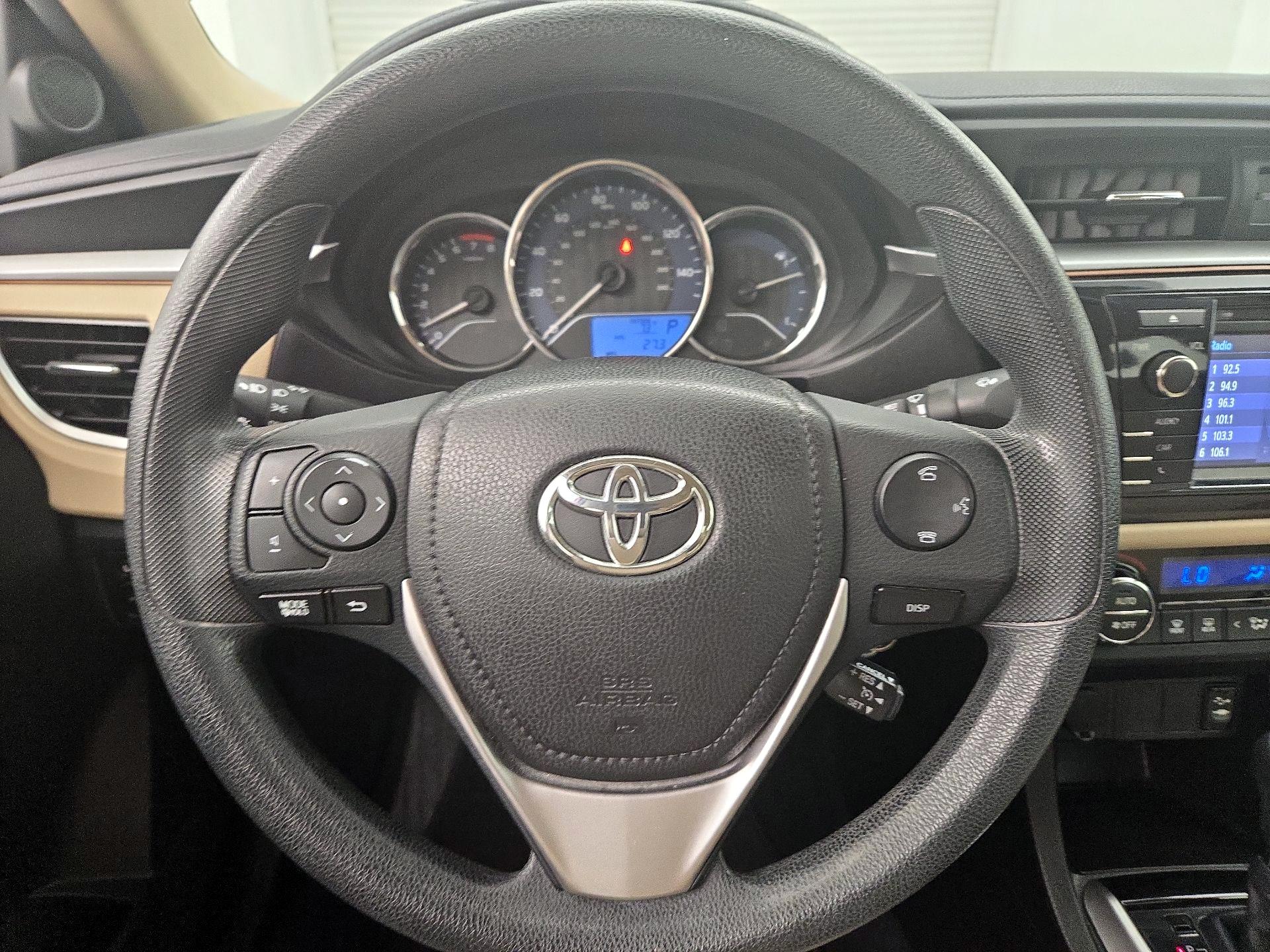 Thumbnail: 2015 Toyota Corolla - 10