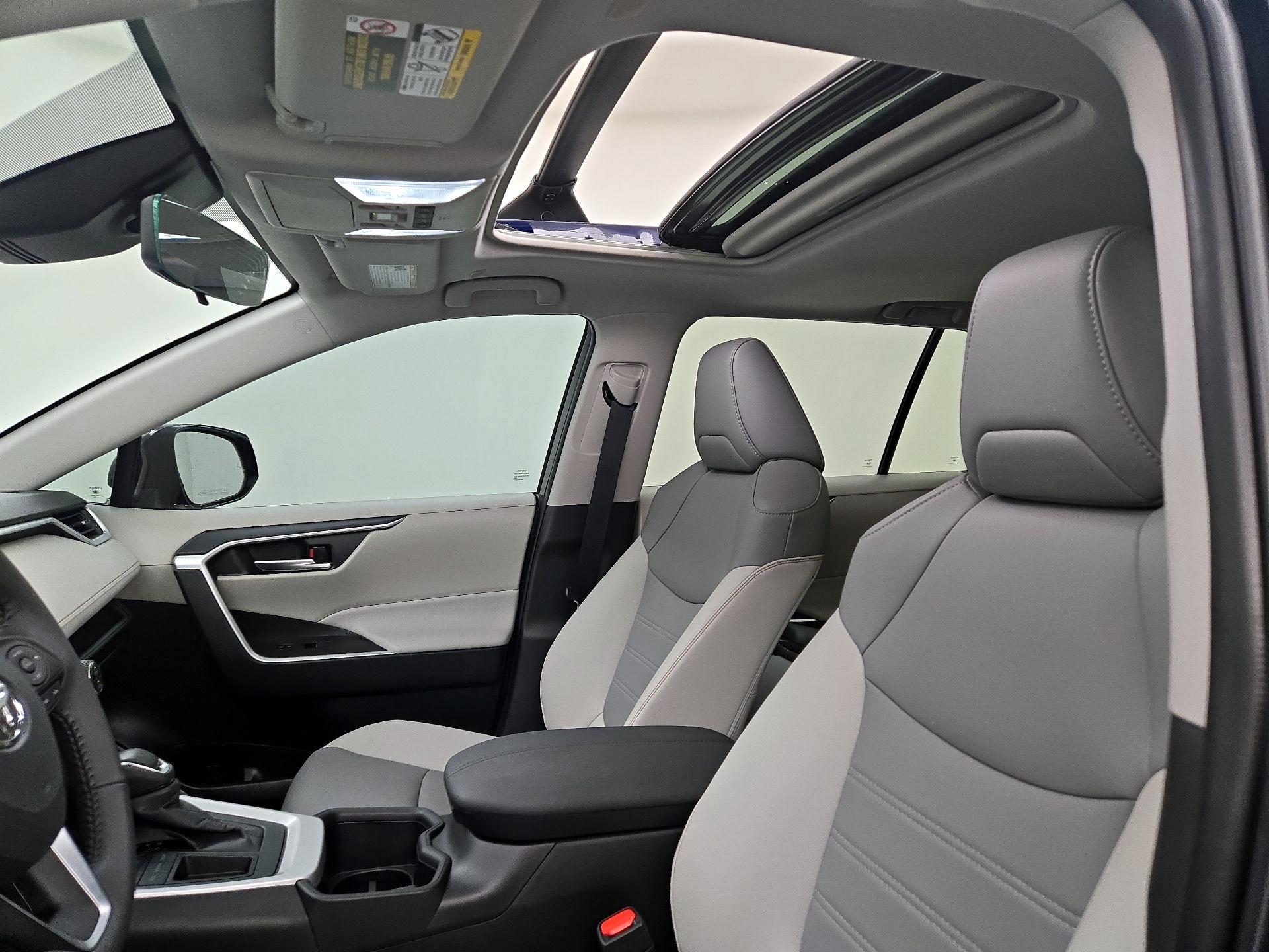 Thumbnail: 2025 Toyota RAV4 - 19