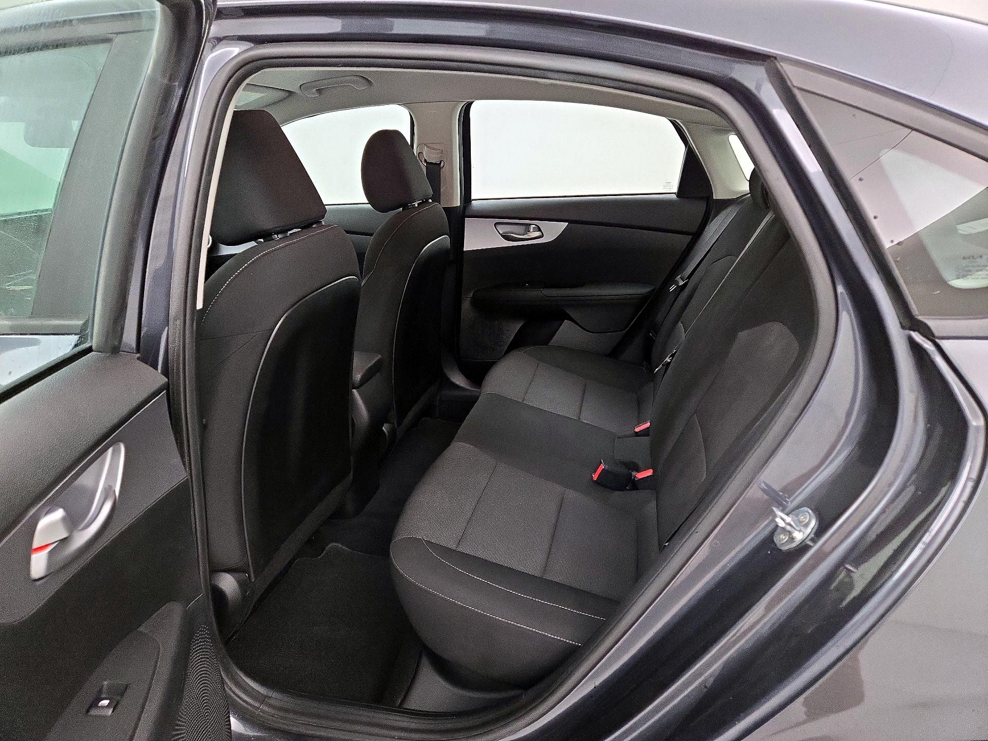 Thumbnail: 2022 Kia Forte - 19