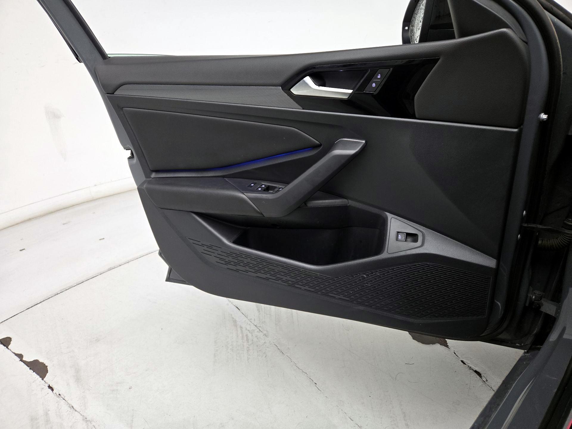 Thumbnail: 2019 Volkswagen Jetta - 12