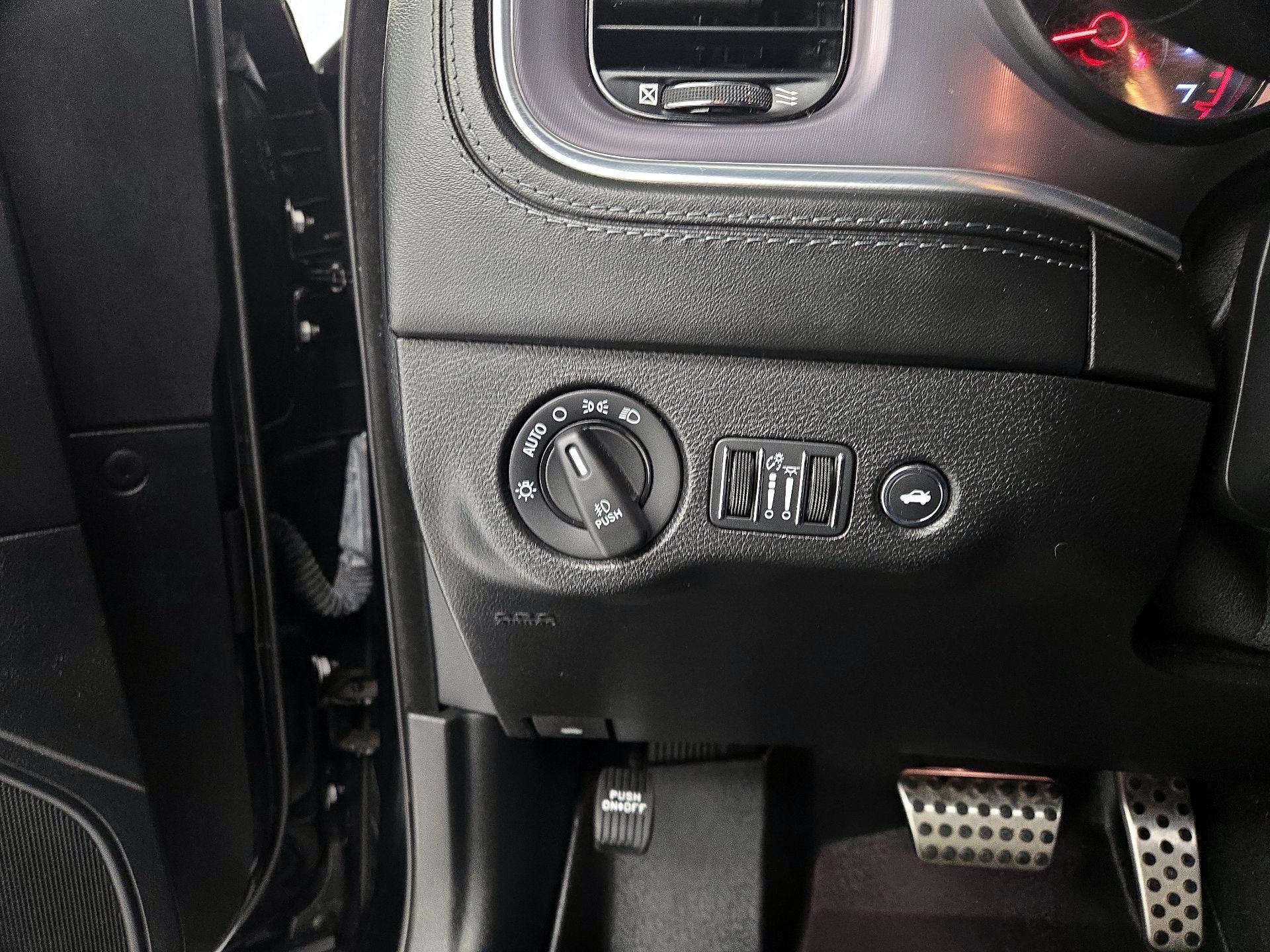 Thumbnail: 2021 Dodge Charger - 13